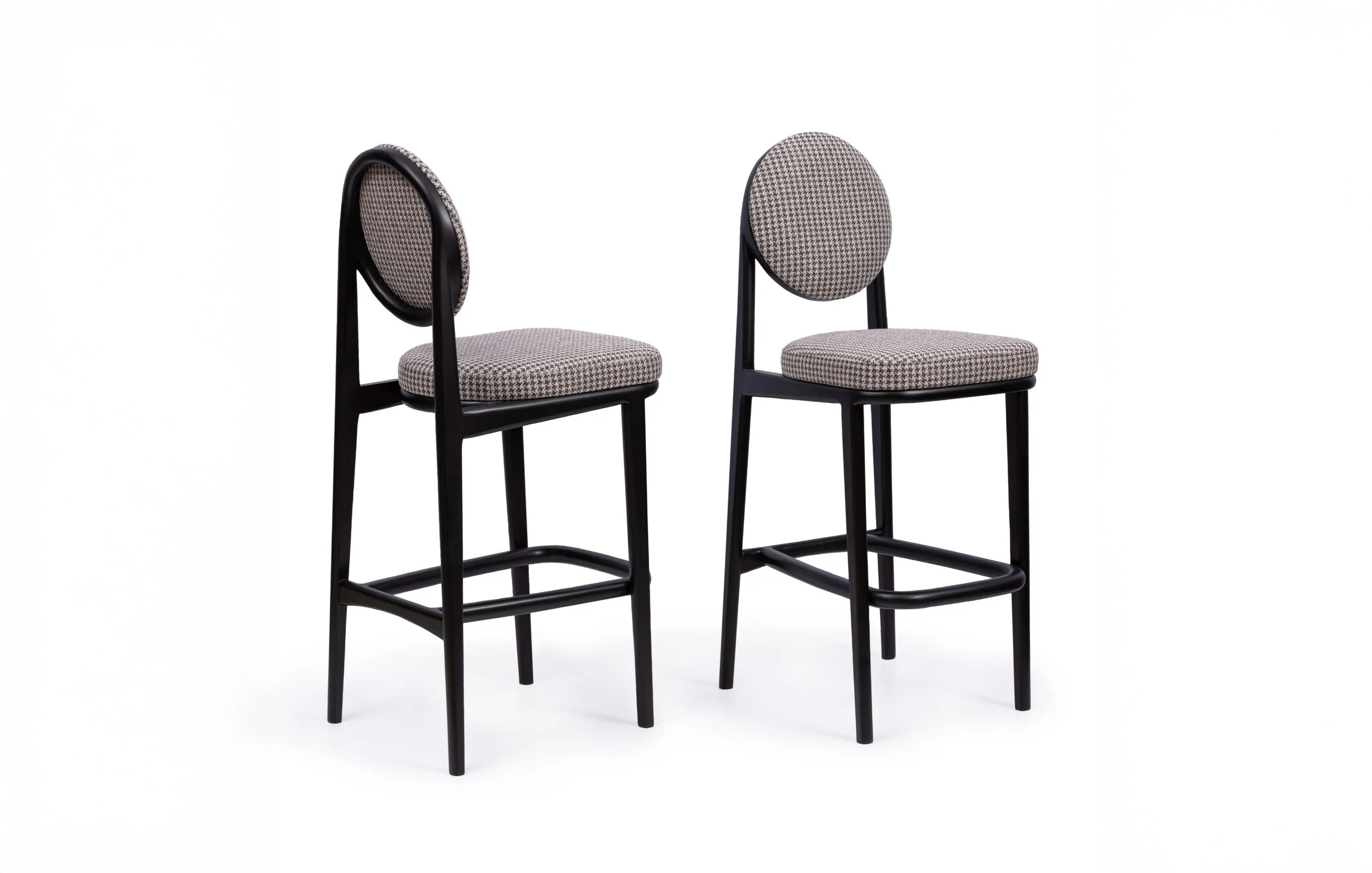 Bond Stool02.jpg