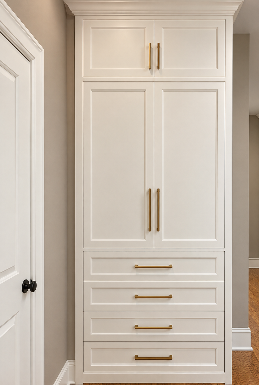 Finished+white+closet+with+brass+hardware.png