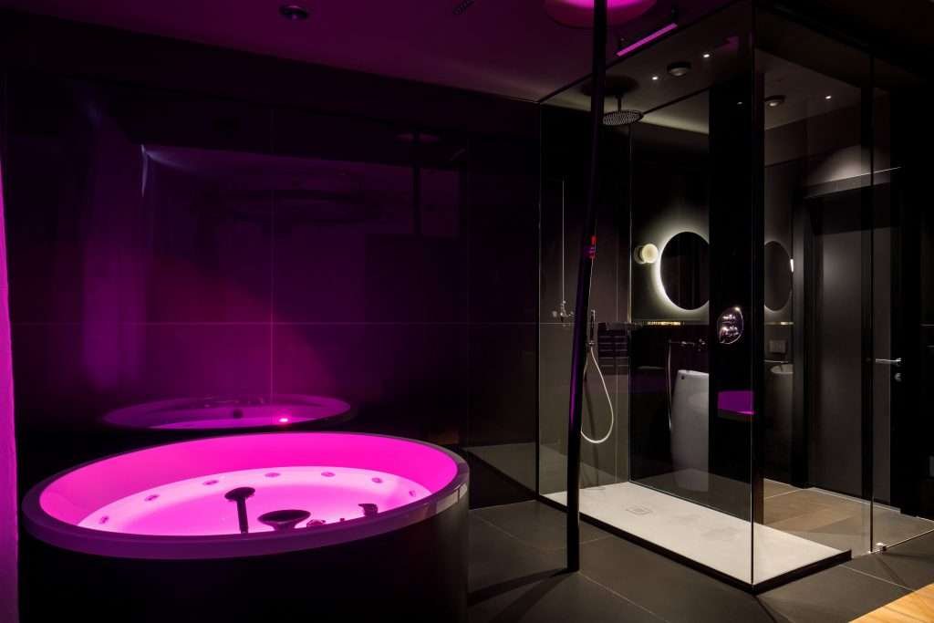 Executive-Suite-Vasca-idromassaggio-1024x683.jpg