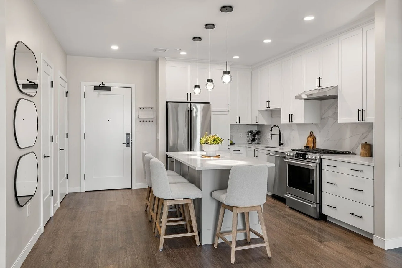 ✨ Just listed in Tuscan Village! ✨

📍 18 Artisan Dr #210, Salem NH
🛏 2 Bed | 🛁 2 Bath | 📐 1,096 Sq Ft
🌿 One of the few units with its own private patio &mdash; perfect for relaxing or entertaining!
Modern living in the heart of Tuscan Village 🏙