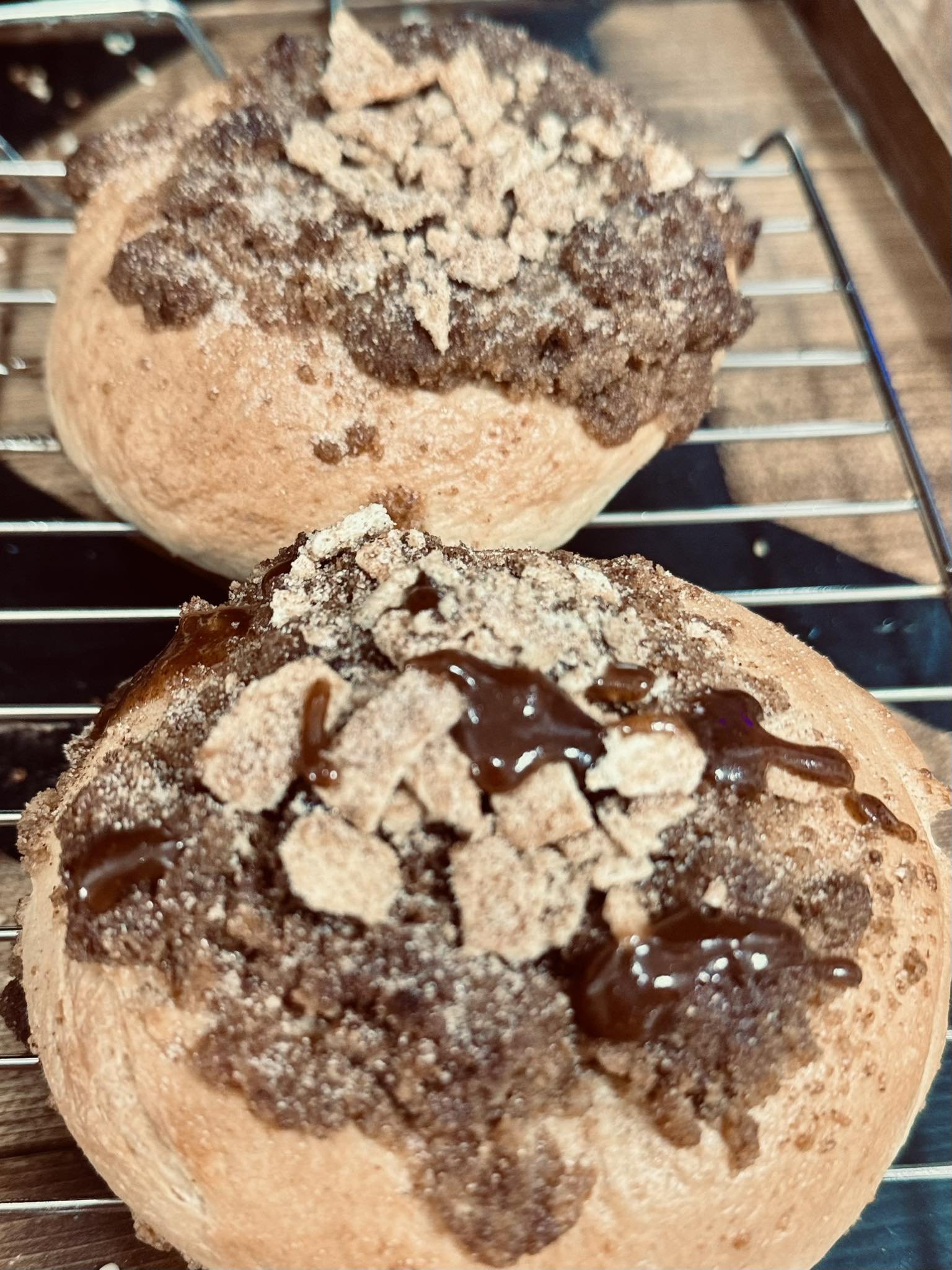 Cinnamon Streusel Crunch Bagel