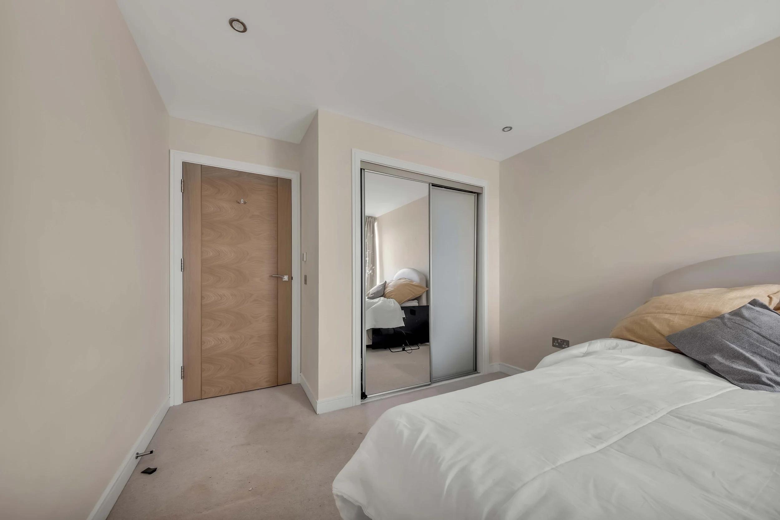 342 RIVERSIDE (36).jpg