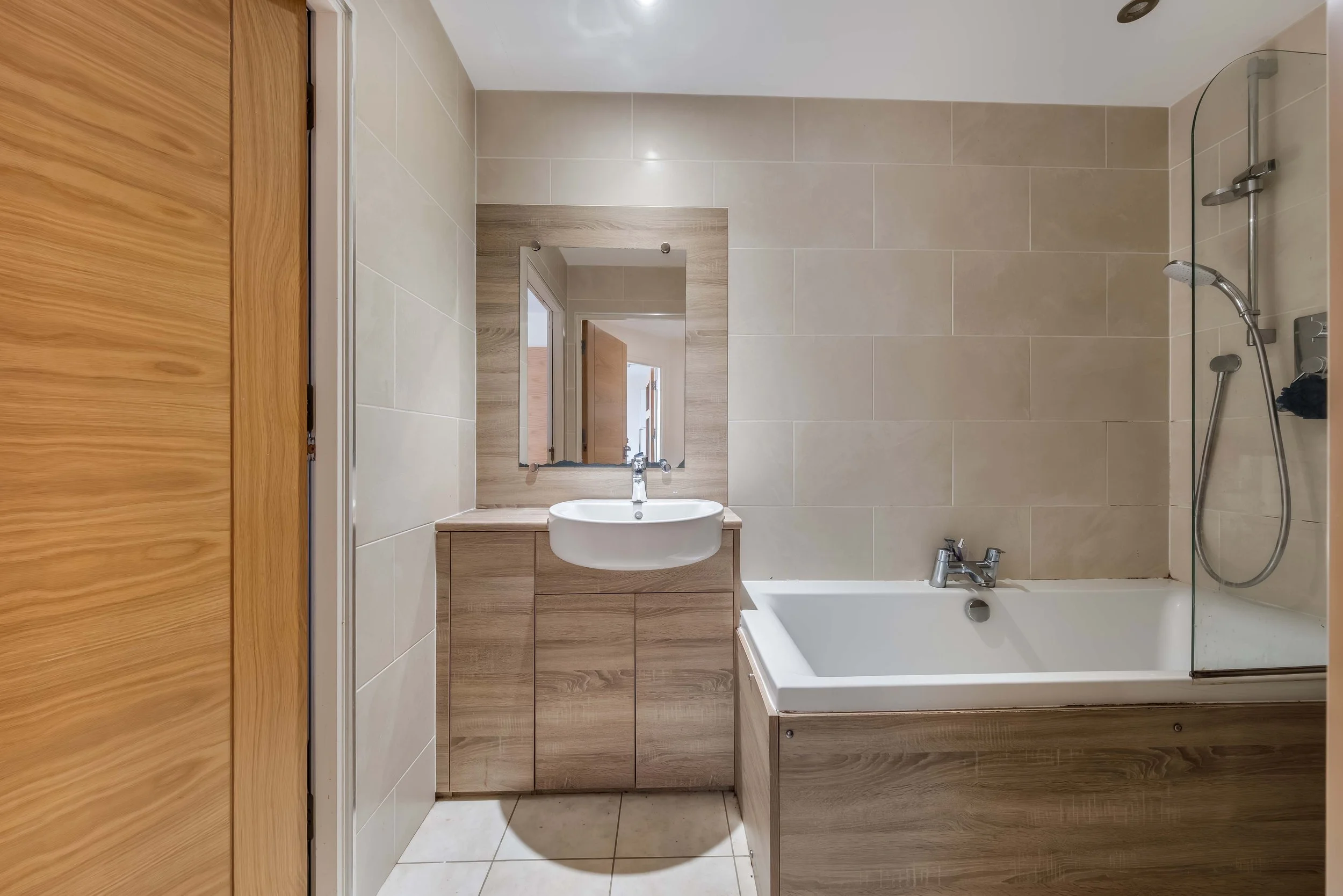 366 RIVERSIDE (30).jpg