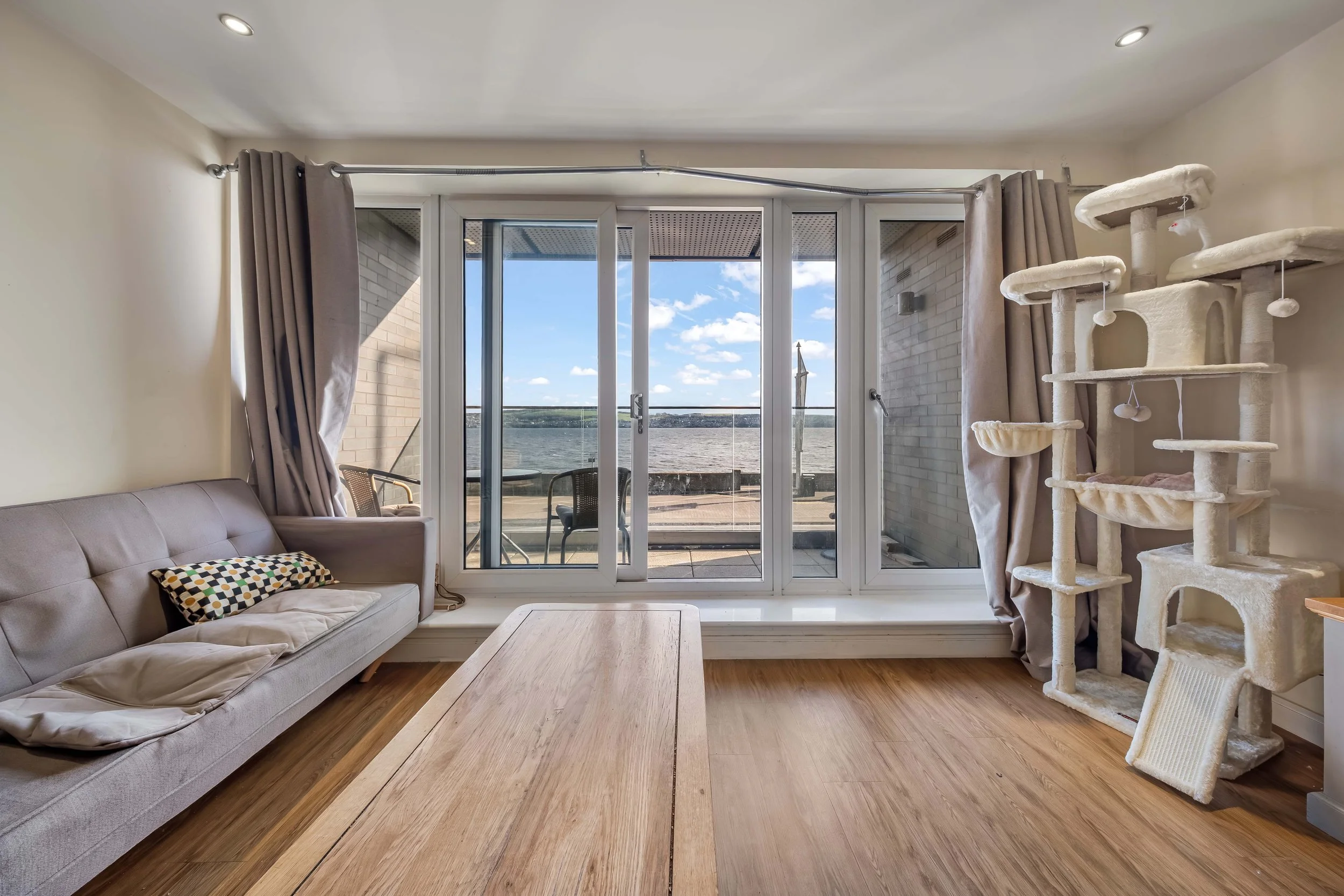 366 RIVERSIDE (34).jpg