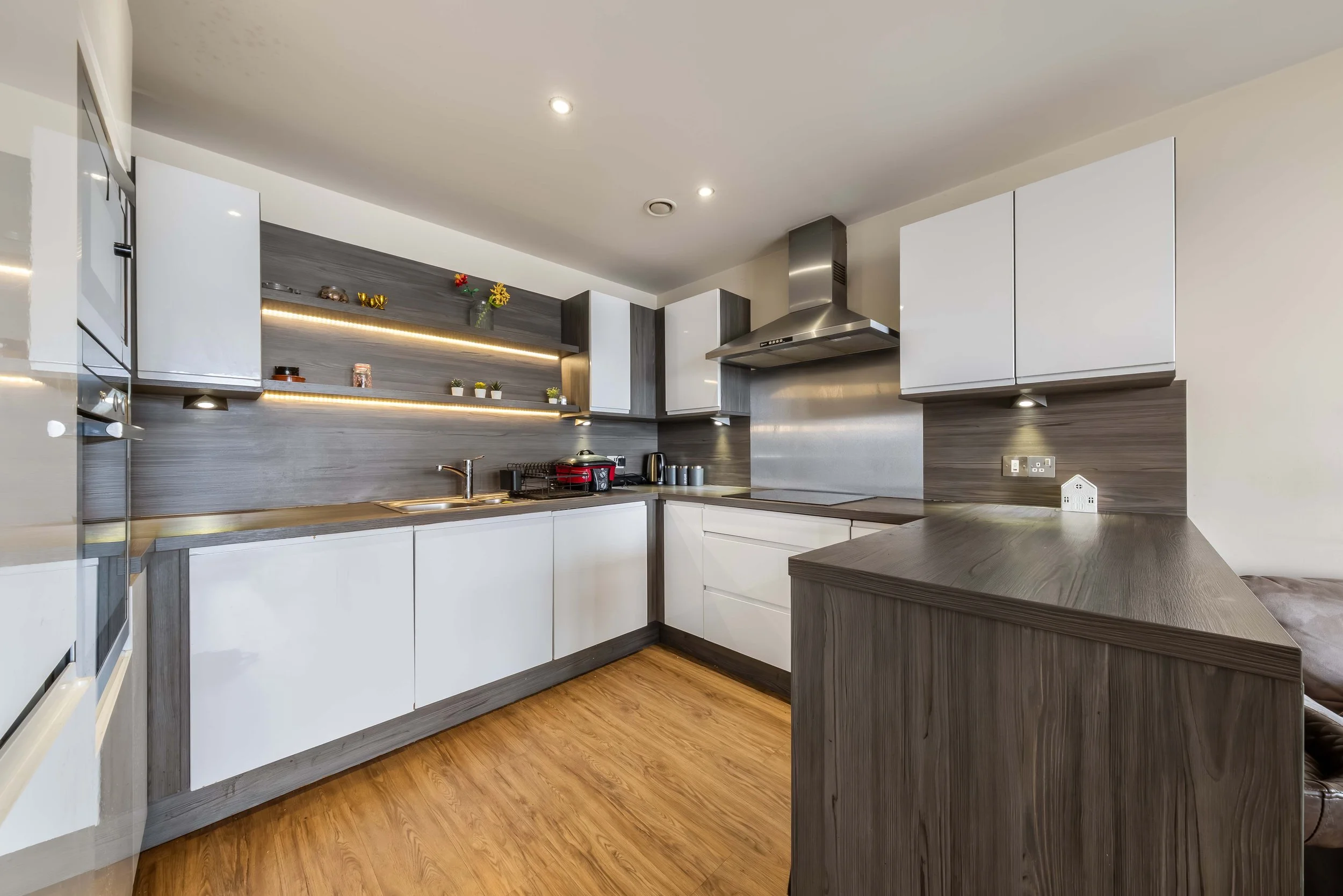 366 RIVERSIDE (41).jpg