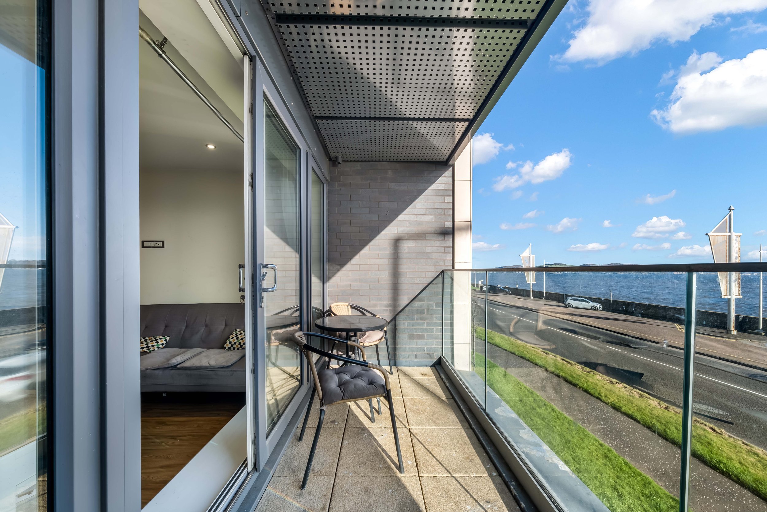 366 RIVERSIDE (37).jpg