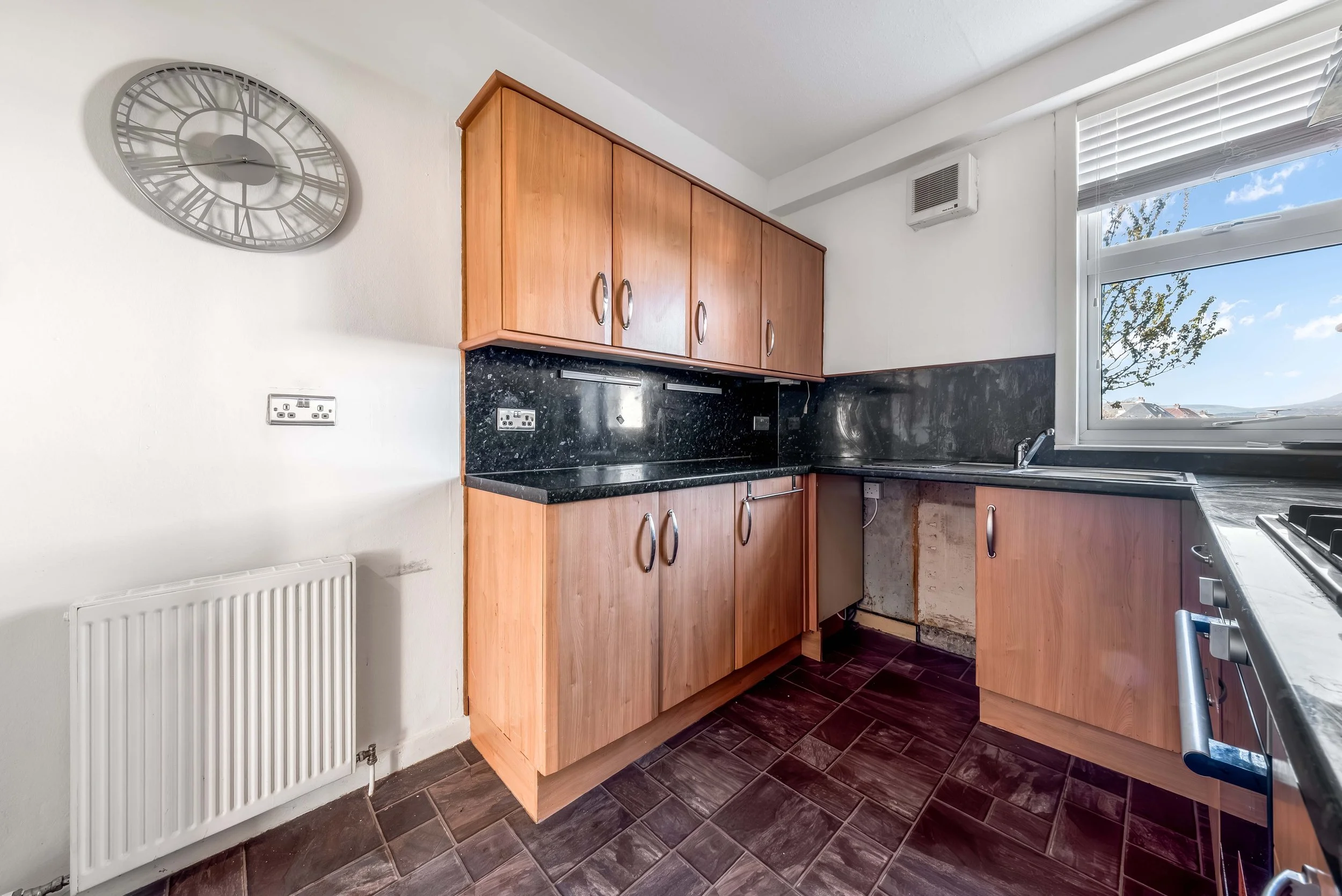 247 strathmore (7).jpg