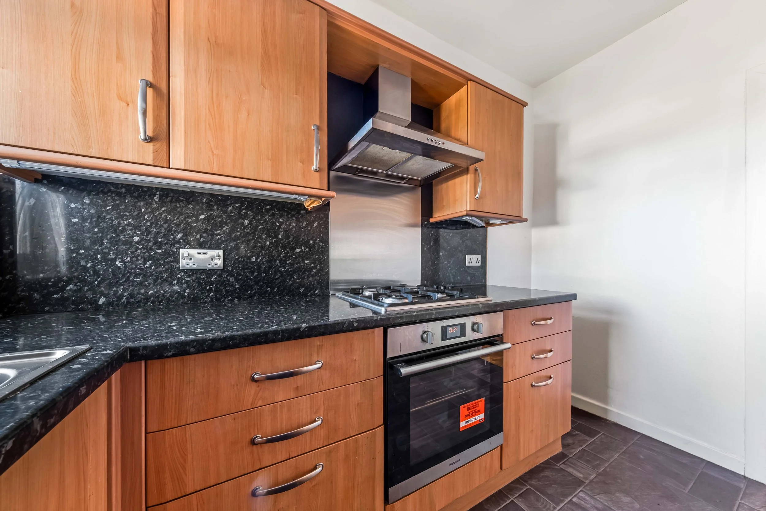 247 strathmore (8).jpg