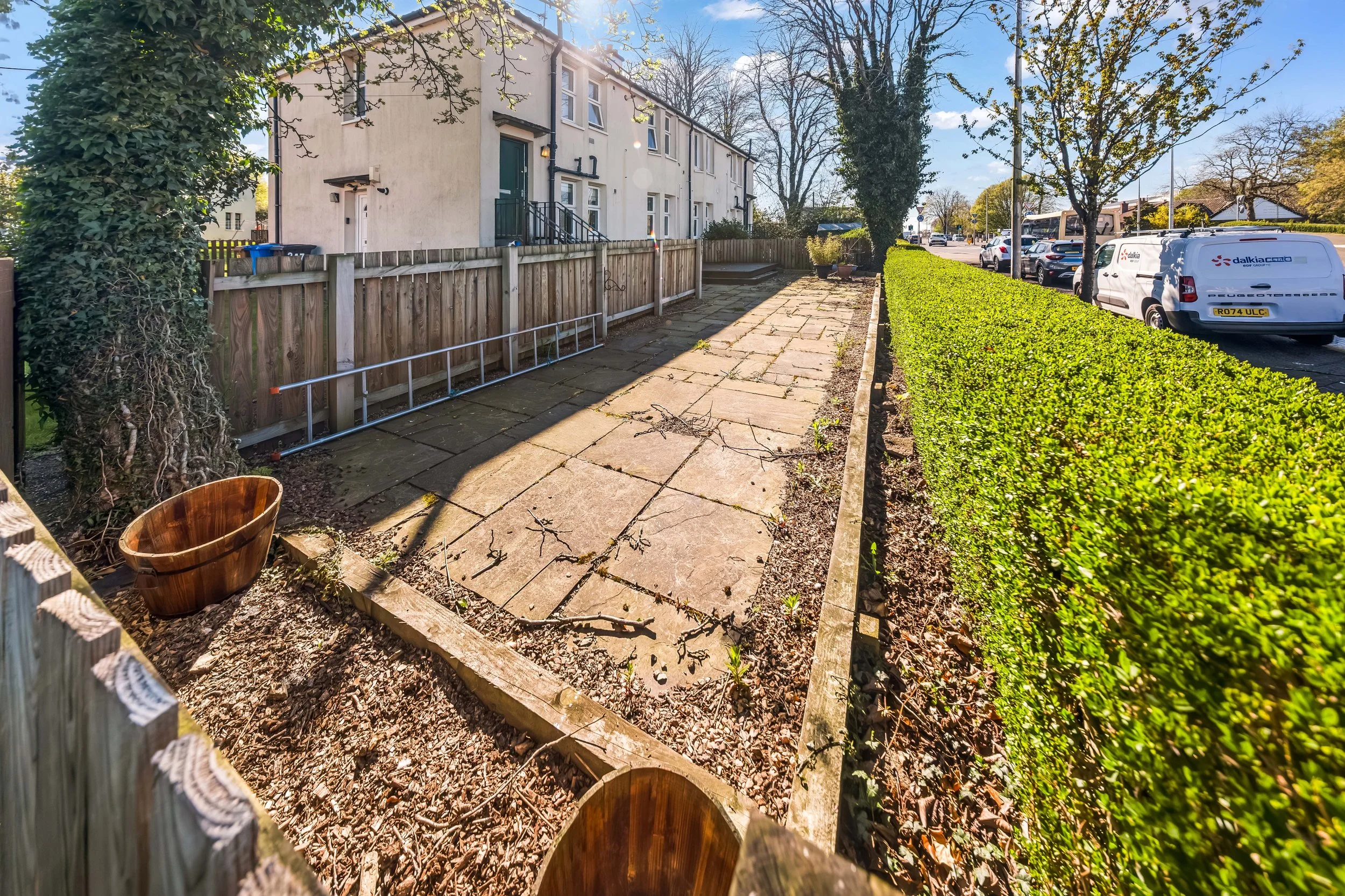 247 strathmore (18).jpg