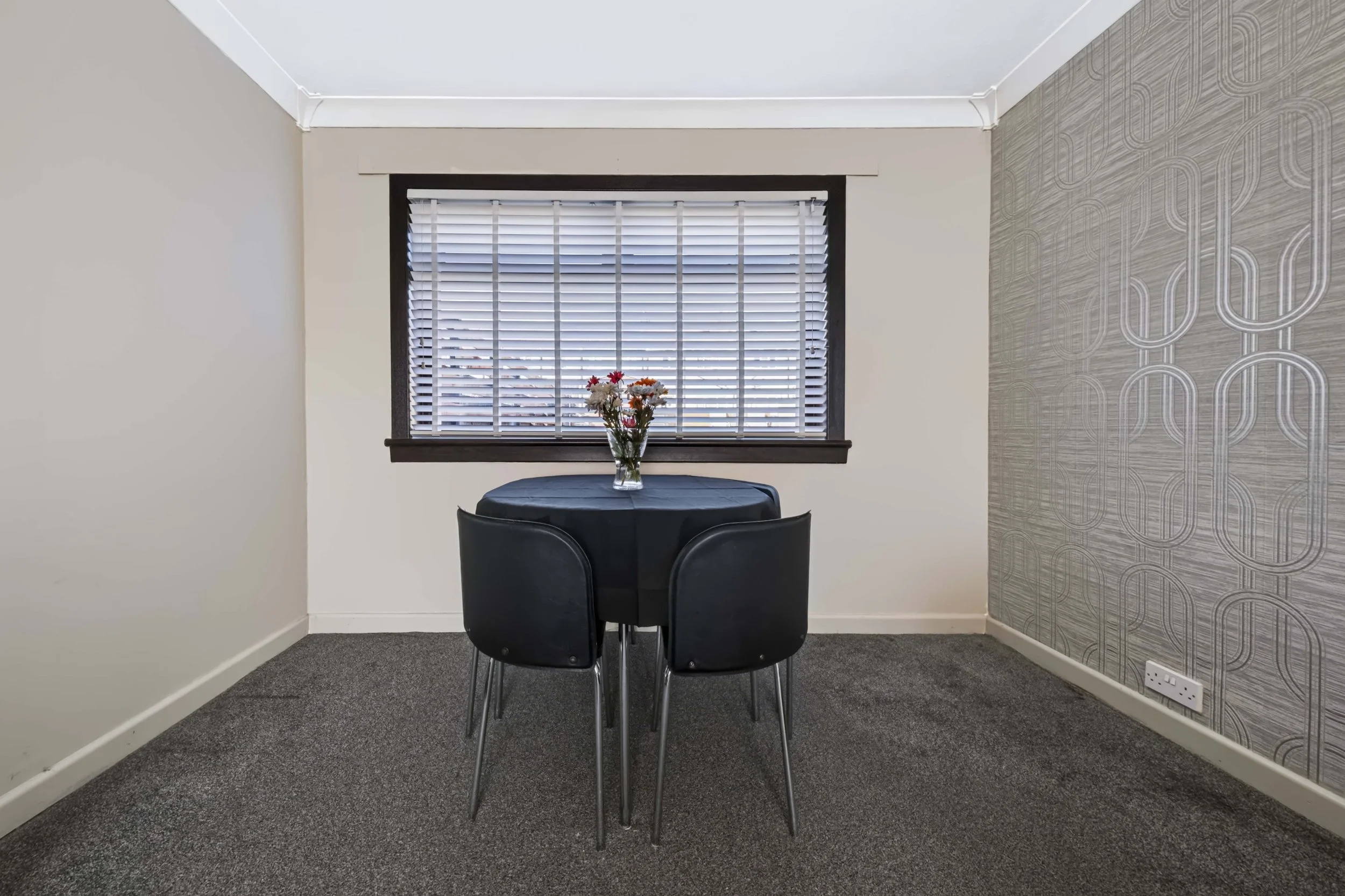 Living Room 2.jpg