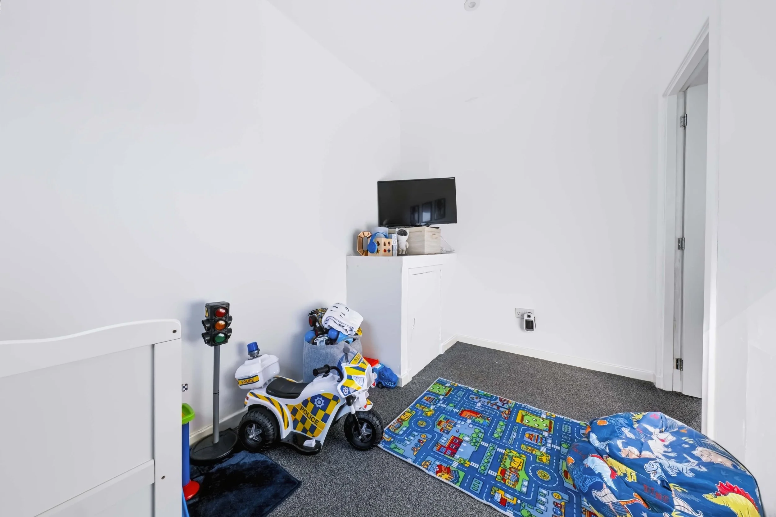 Bedroom 4.jpg
