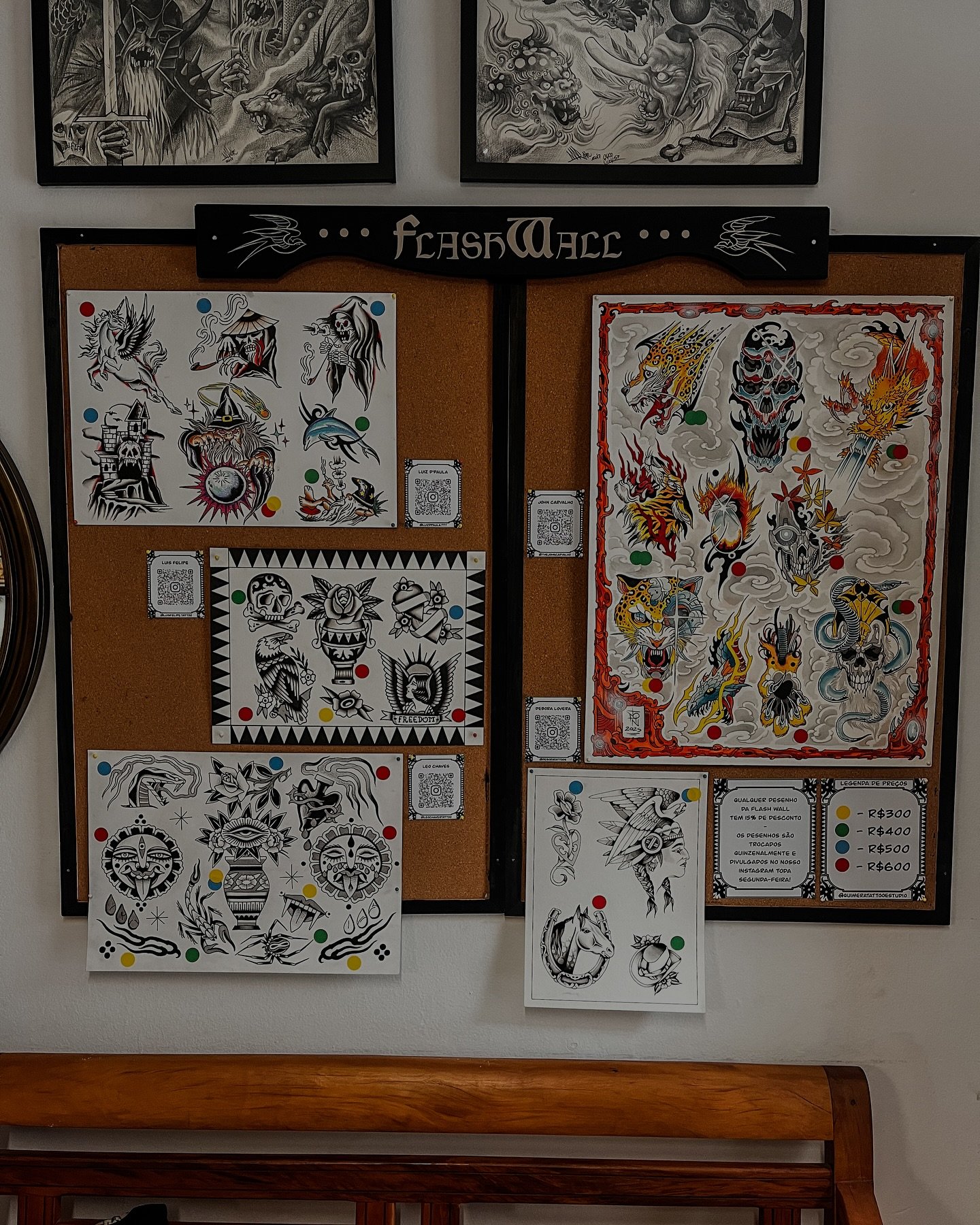 -- FLASH WALL --

A partir de hoje inauguramos oficialmente a nossa parede de Flashes!
.
Quinzenalmente, as folhas de Flash ser&atilde;o trocadas, ent&atilde;o sempre teremos projetos novos dispon&iacute;veis, pintados por nossos tatuadores residente