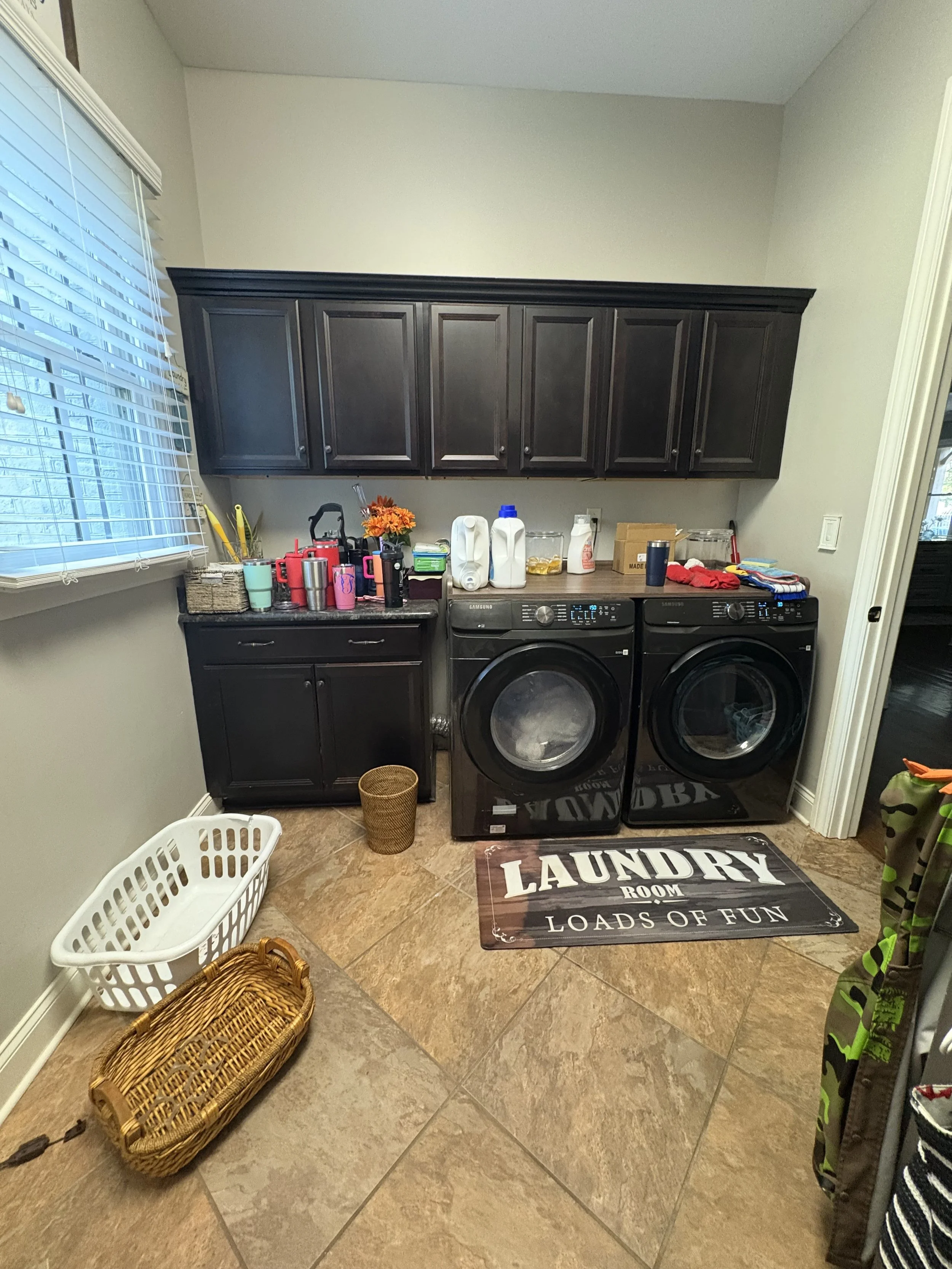 (Before) Laundry Room 