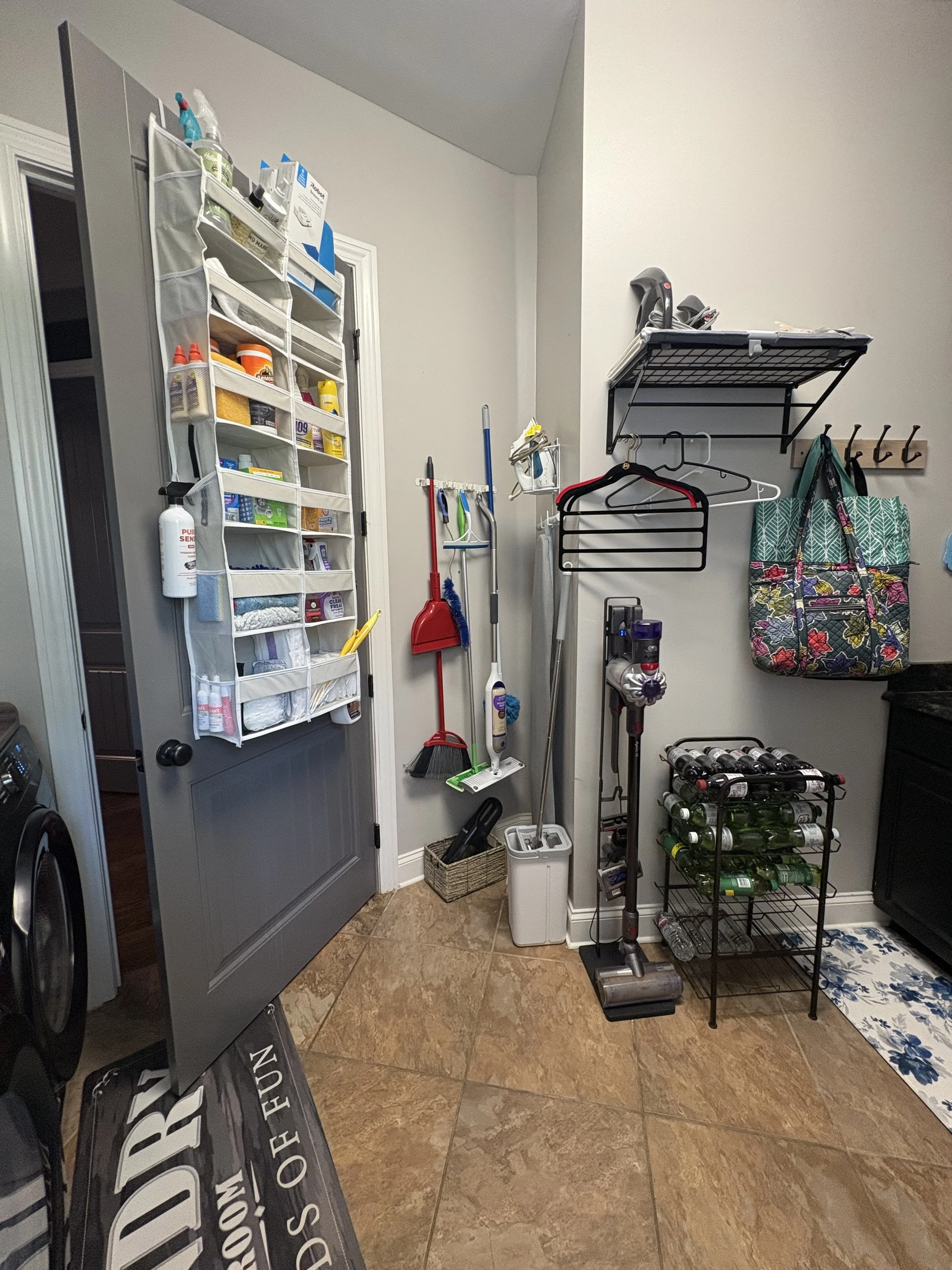 (AFTER) Laundry Room 