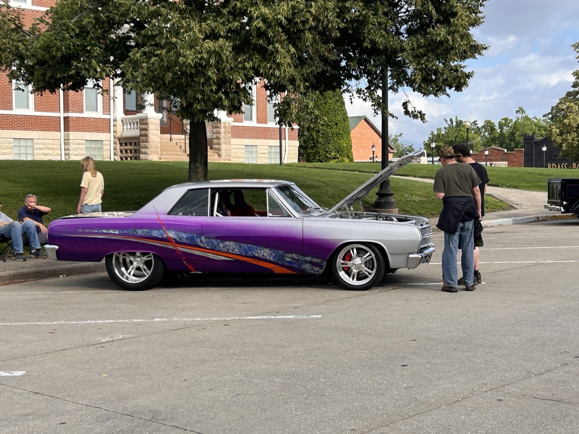 Cruise In Downtown Perryville