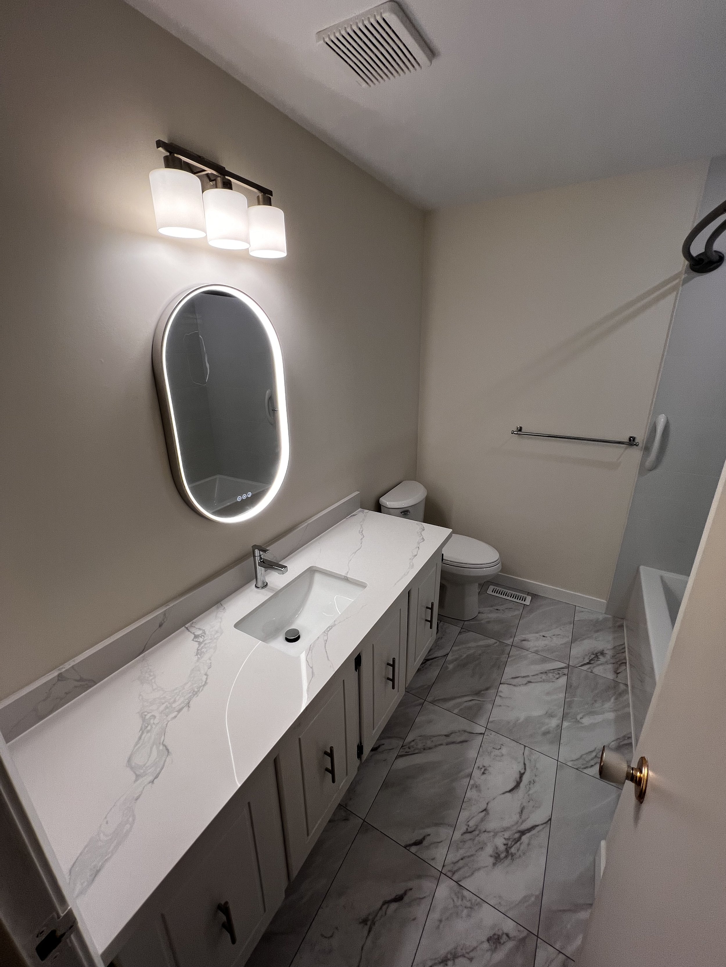 Complete Reno (3) - Oshawa, ON