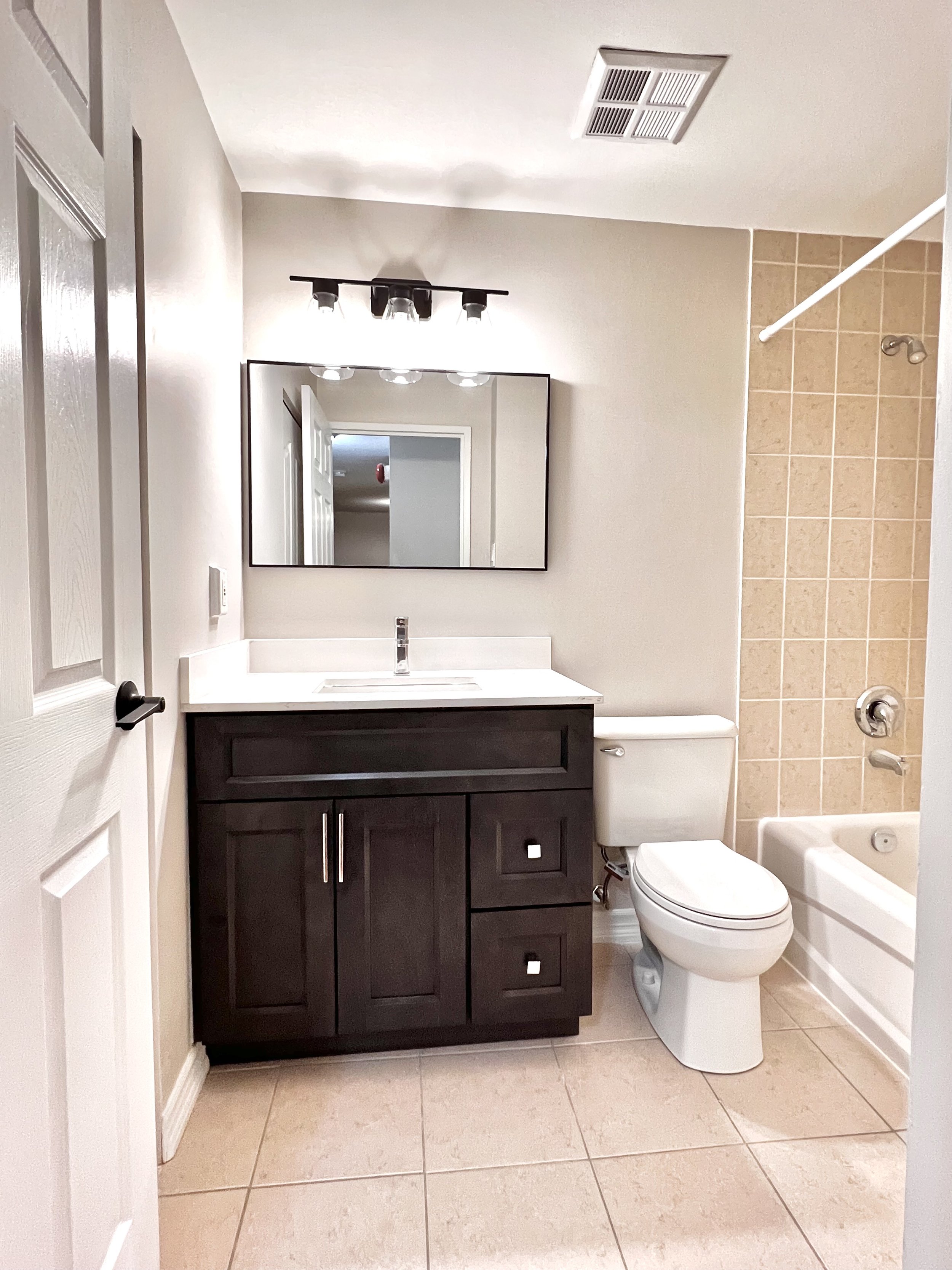 Bathroom Refresh - Mississauga, ON