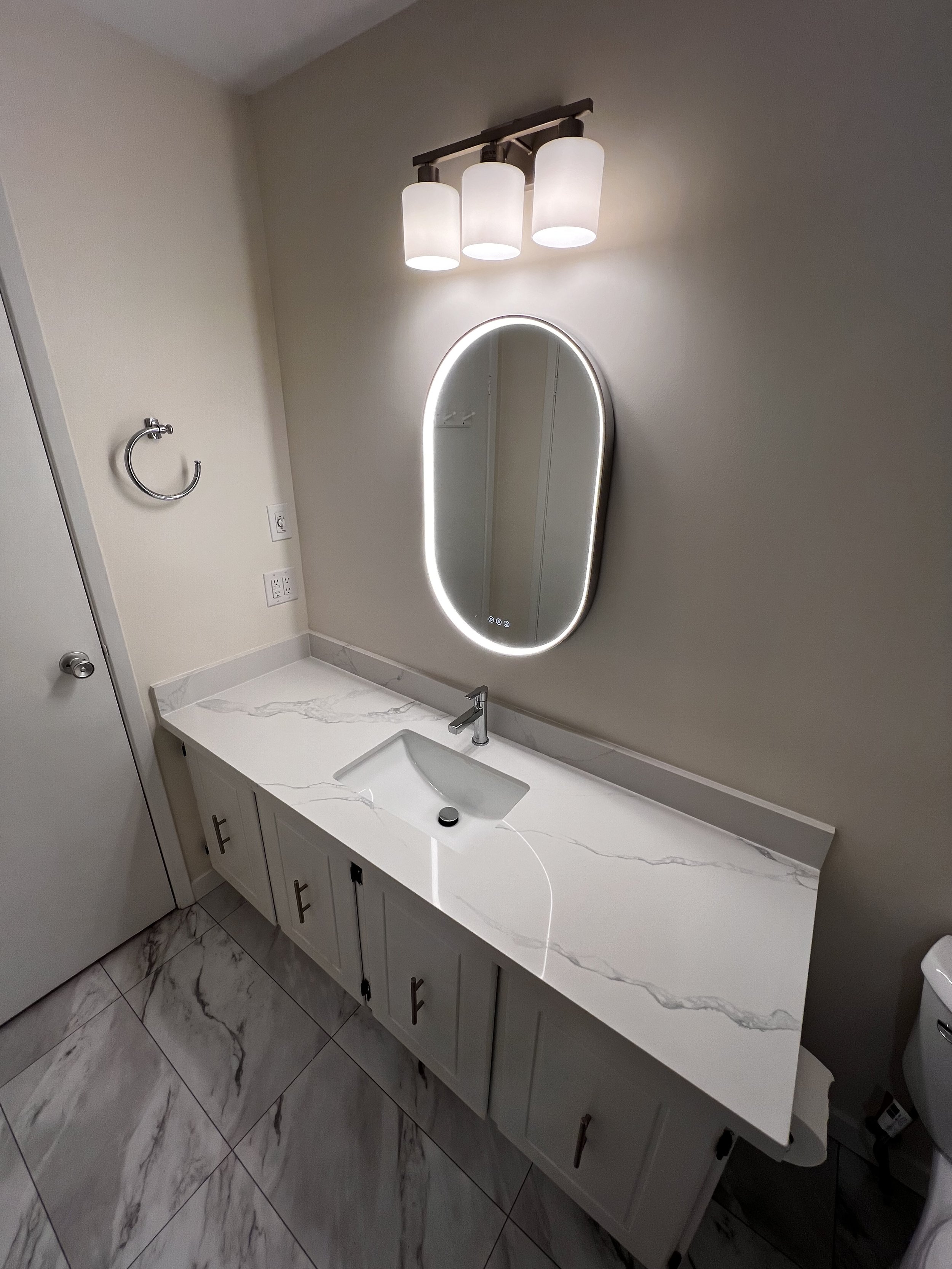 Complete Reno (4) - Oshawa, ON