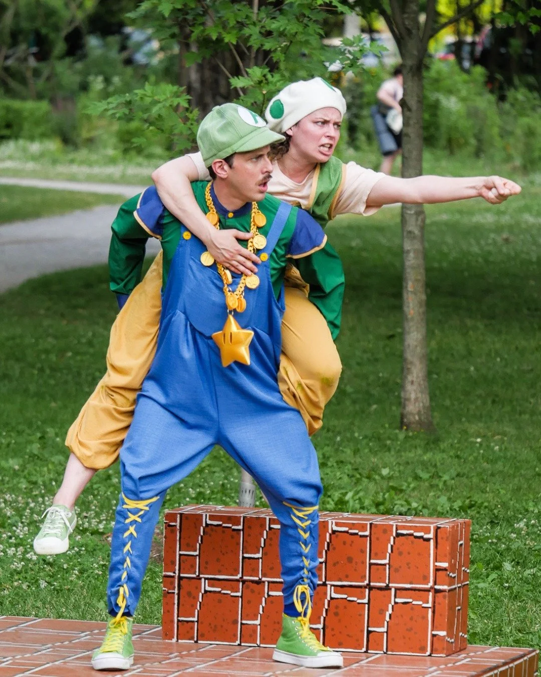 Get you a pack that fights BACK 🎒

There are only FOUR more chances to catch &ldquo;The Comedy of Errors&rdquo; before we disappear into the ether &hellip; forever (aka until next summer)! If you haven&rsquo;t caught the show yet, you betta get your