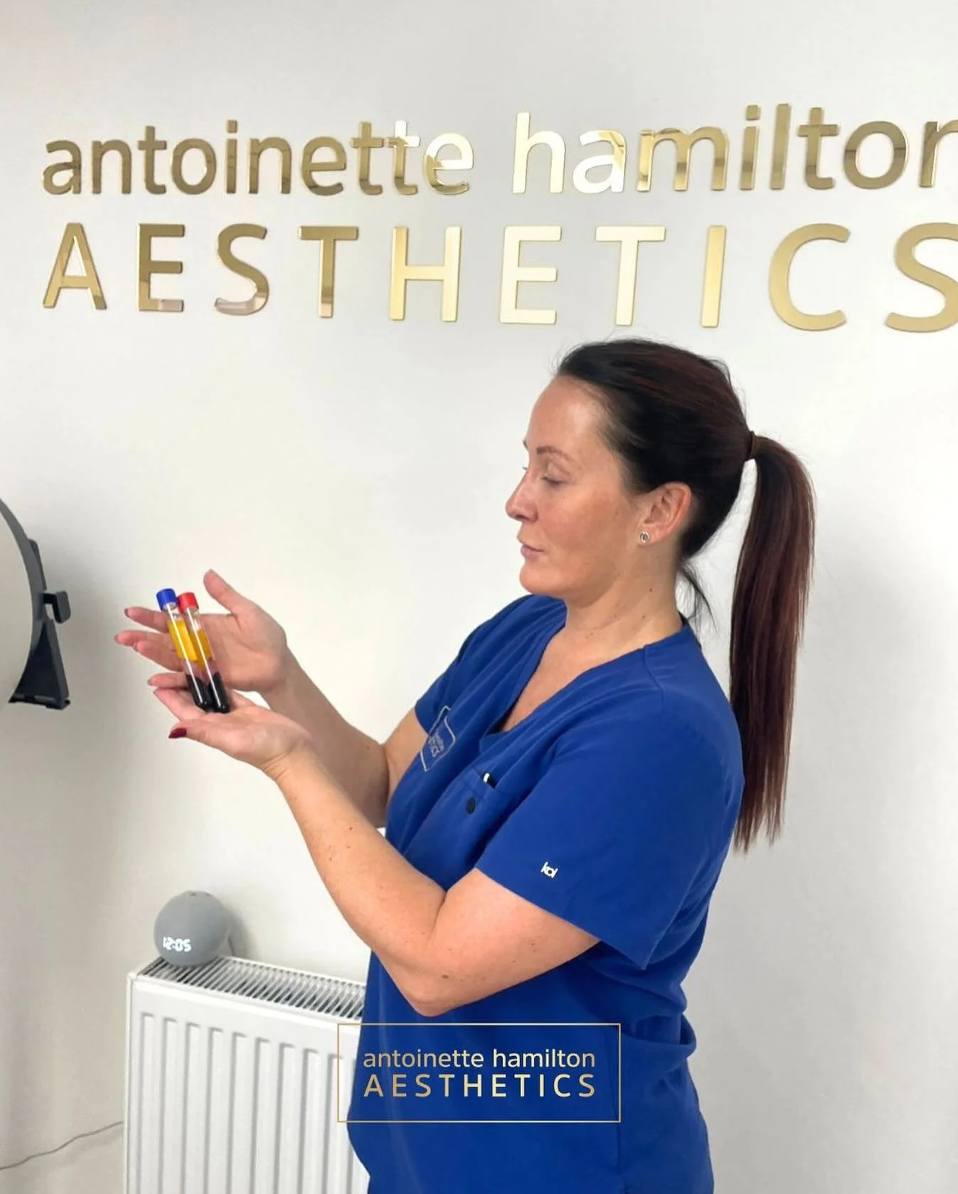 Nurse Jo ready for PRP 💉

Here, she&rsquo;s prepping for one of our favourite regenerative treatments: Platelet-Rich Plasma (PRP) for hair restoration.

What is PRP?
It&rsquo;s a natural, evidence-based treatment that uses your body&rsquo;s own grow