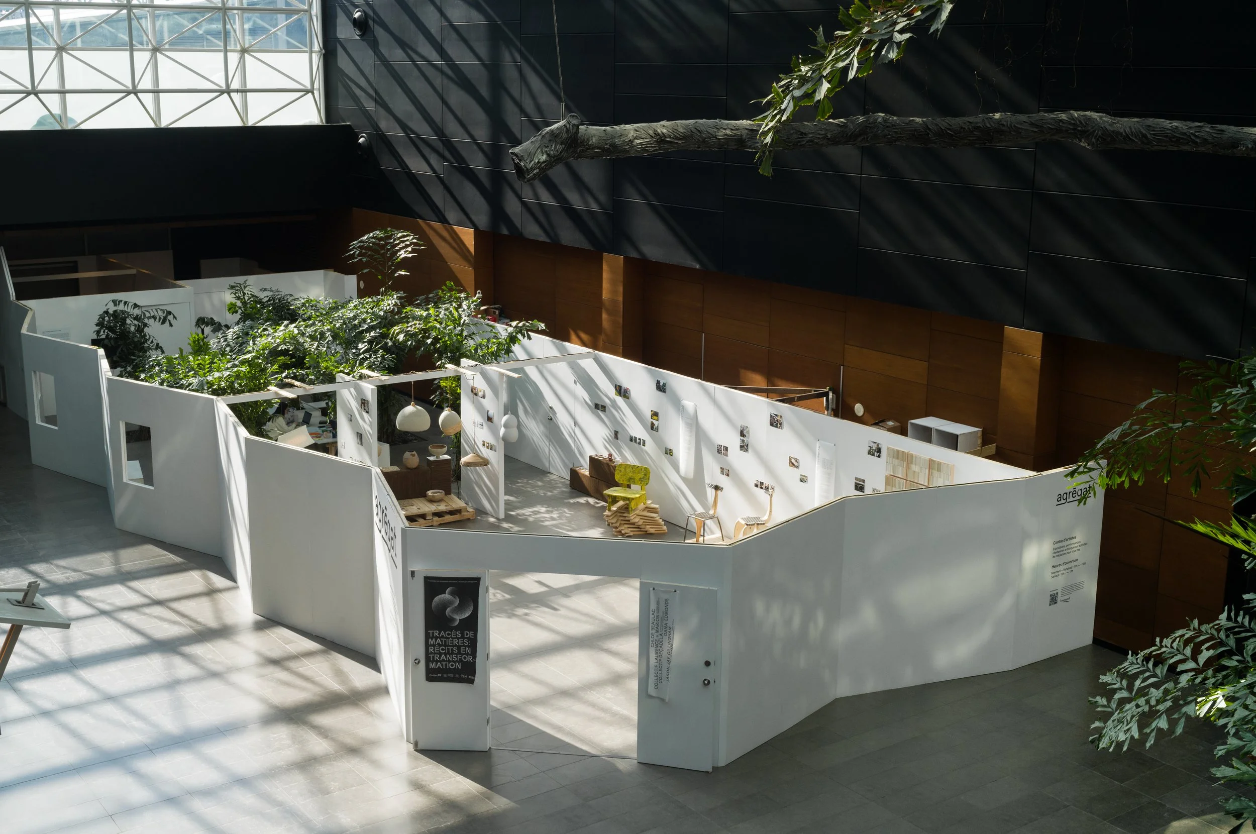 Atrium au Métro Longueuil ©Atlas Documentation