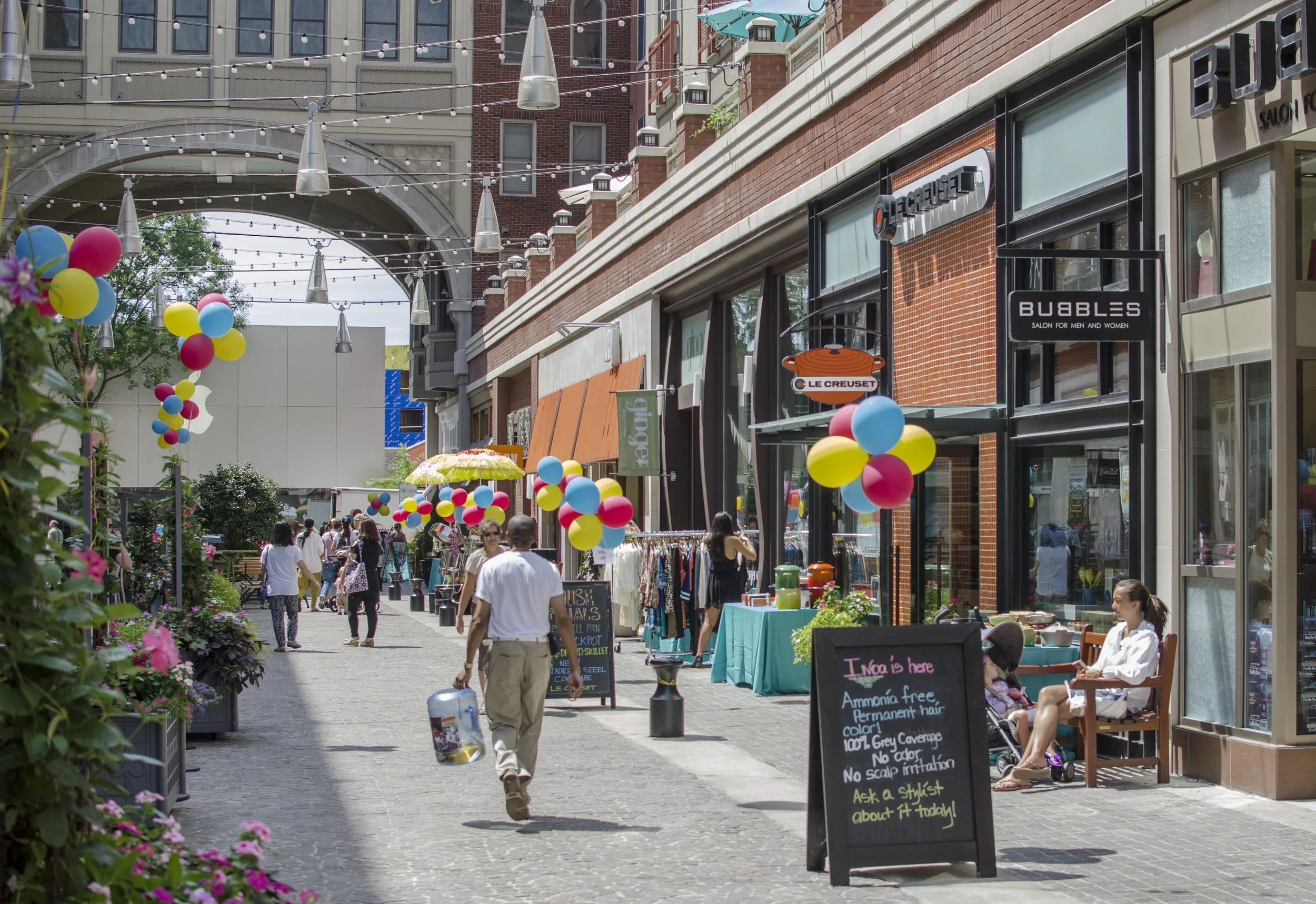 7.18.sidewalksale1490-1.jpg