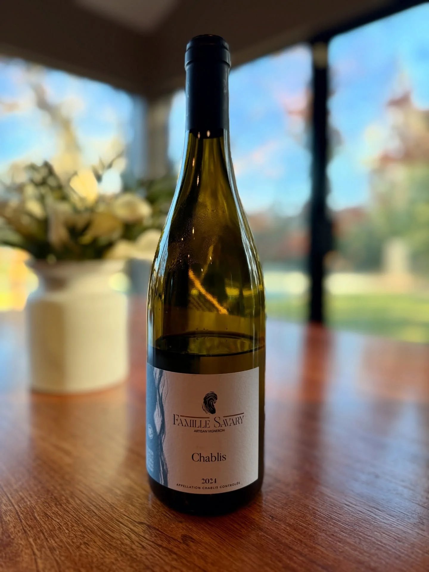 One of the things I love about Chardonnay is how clearly it reflects where it&rsquo;s grown. 

Chablis is a perfect example. The cool climate and limestone soils create a leaner style with apple, citrus, minerality, and fresh acidity. It&rsquo;s supe