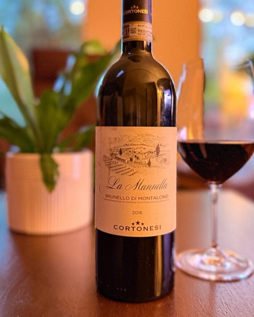 Sometimes a bottle of wine can turn a simple pasta dinner into something quite special. 🍷