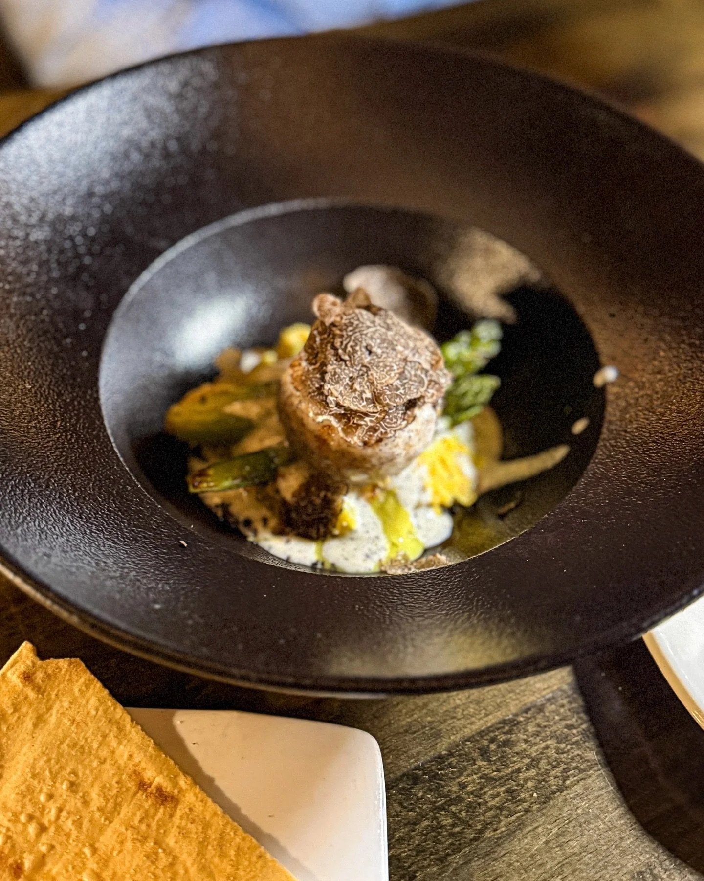 We lucked into a rare, last-minute opening at @belottirb this weekend - one of my favorite local restaurants.

The food never disappoints. Standouts this time: a beautiful Barolo from @domenicoclerico_winery, the battuta, the asparagus appetizer, and