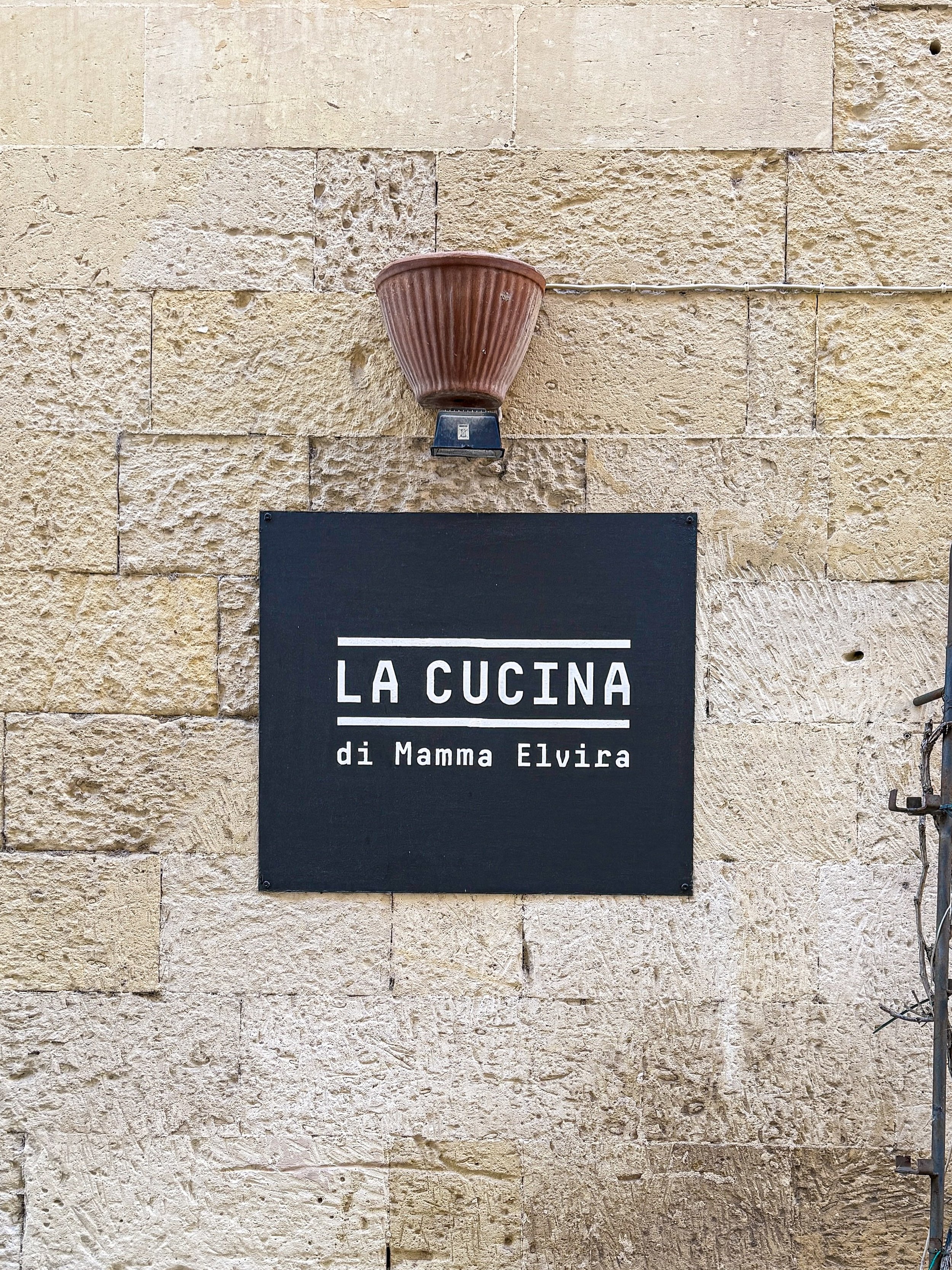 @la_cucina_di_mamma_elvira is like having dinner at your nonna's house. Cozy, unpretentious, and the kind of meal you want to last all evening long. 

My choices: eggplant meatballs with a glass of Ribolla &amp; homemade orecchiette pasta with local 