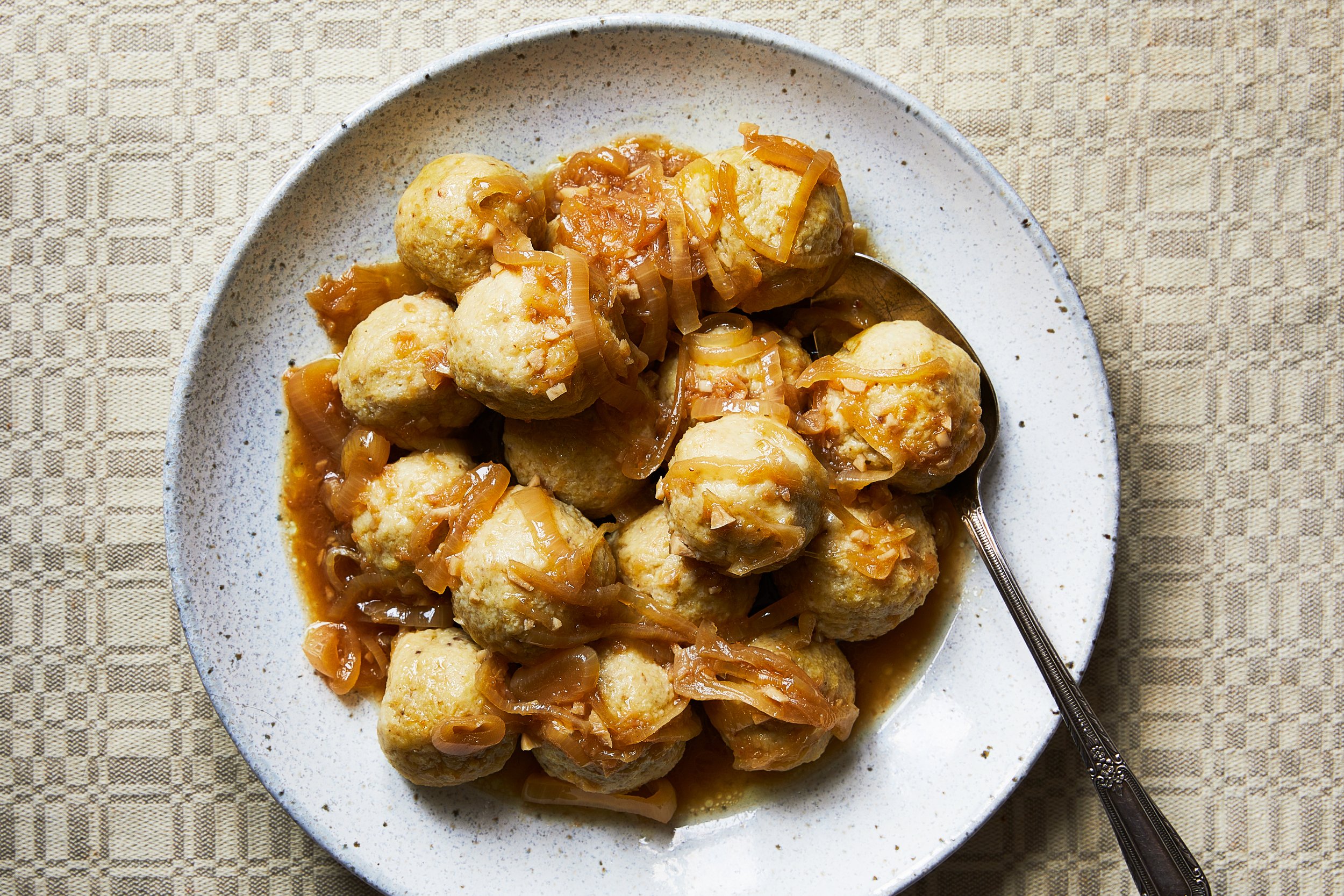 Michael_Twitty_Kneidlach_Yassa_Saucec_0395.jpg