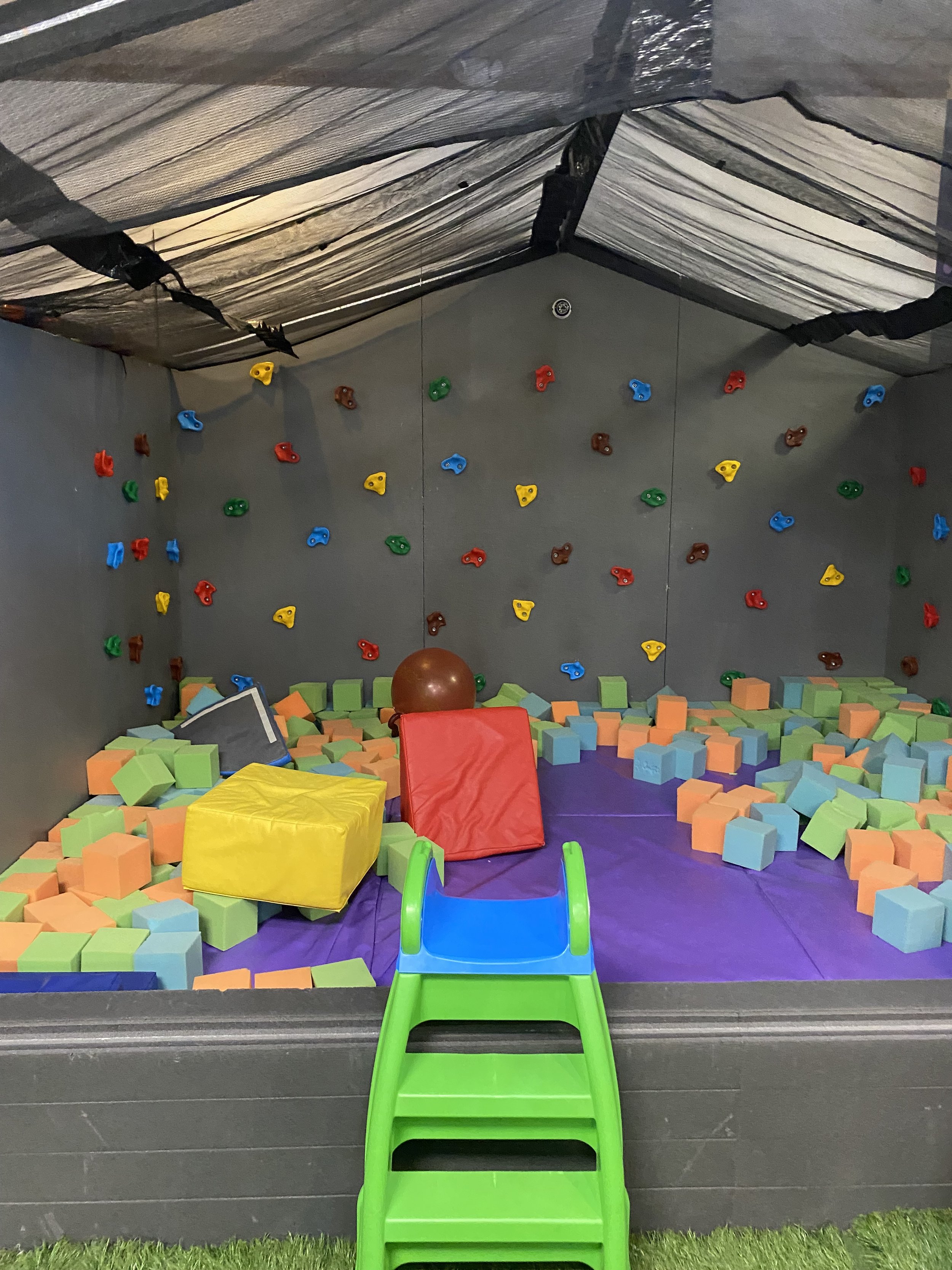 General 5 — R&L Funzone indoor family fun center and Birthday venue