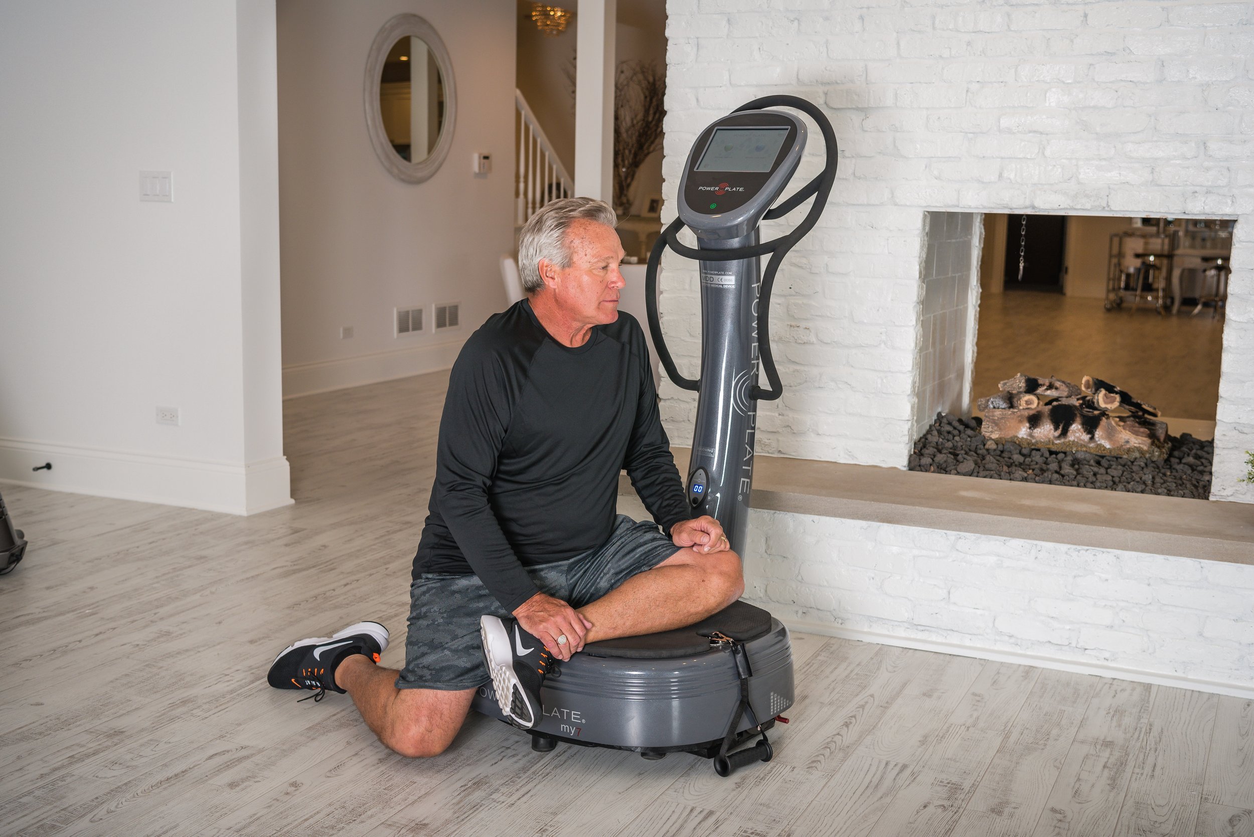 power-plate-my7-2103.jpg