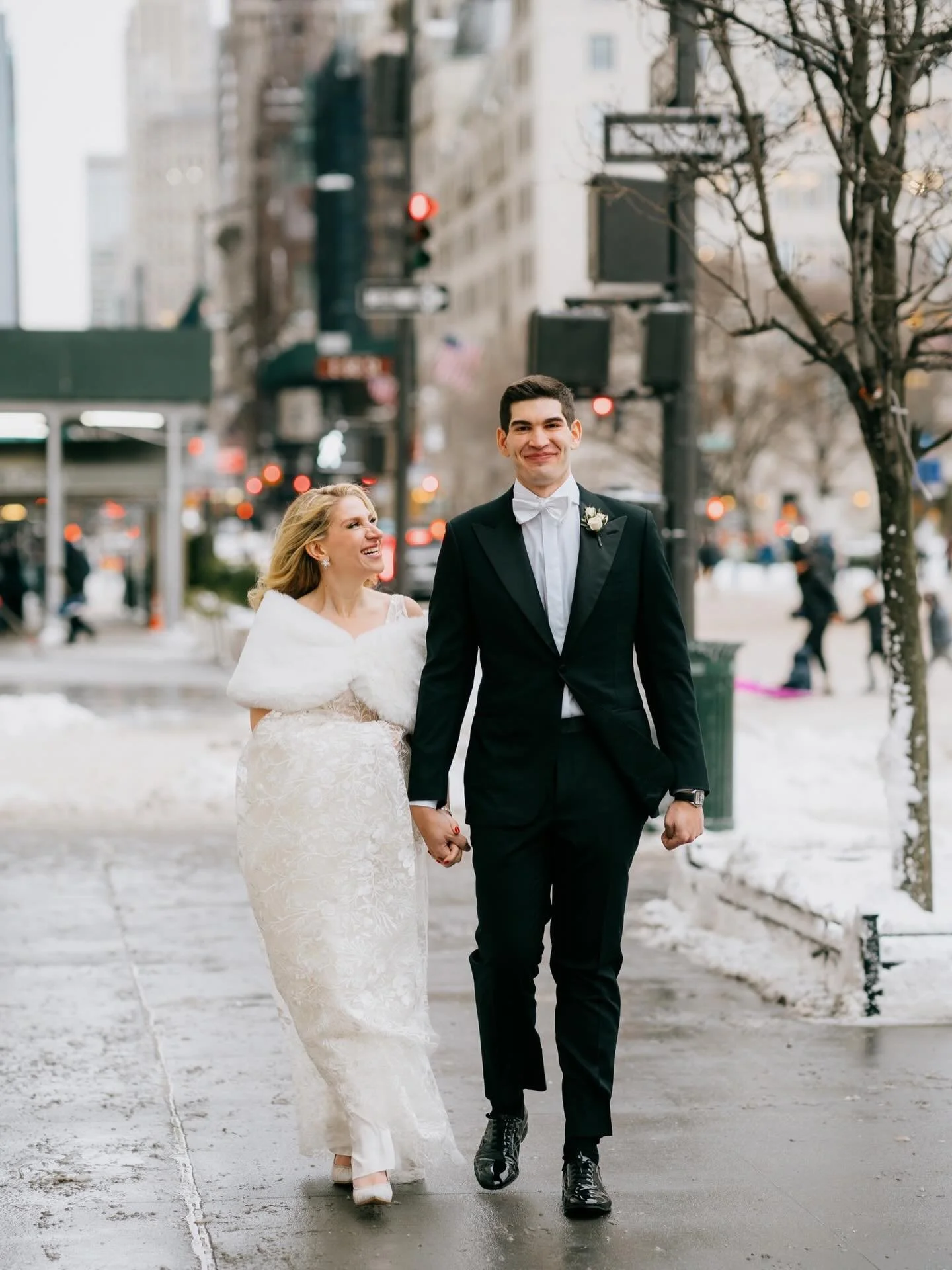 An NYC snowstorm today calls for an NYC snowstorm wedding throwback 🤍 

Photography: @brianhattonweddings 
Florist: @foreverinbloommtkisco 
Escort Cards: @joannedaycalligraphy 
Cake: @everythinglulu