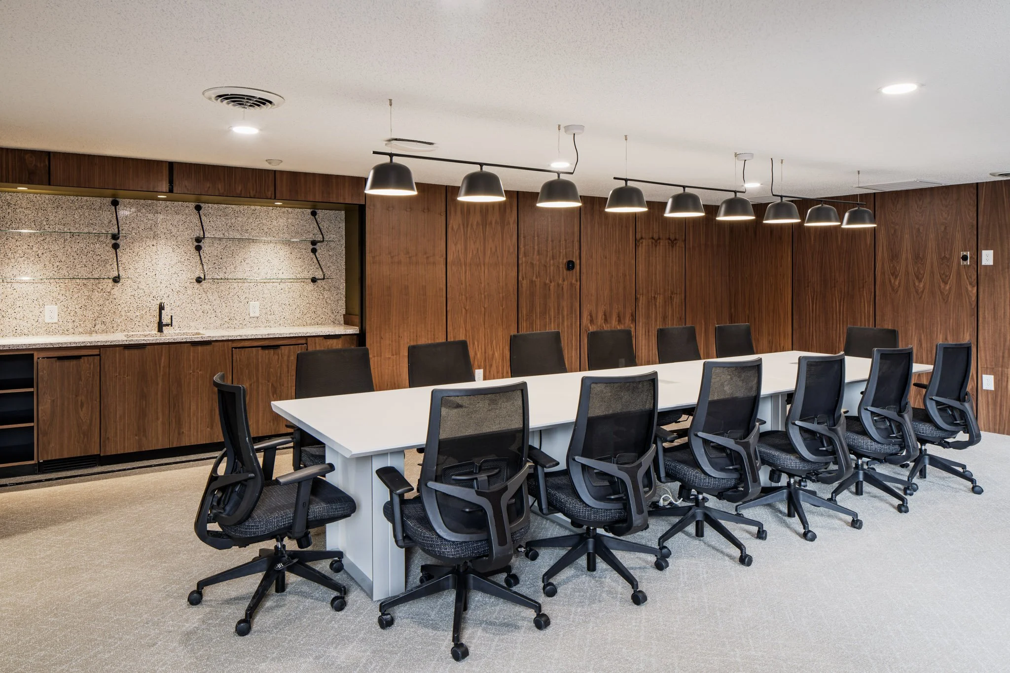 8-130 N Steele Street - Interior 14 Final.jpg