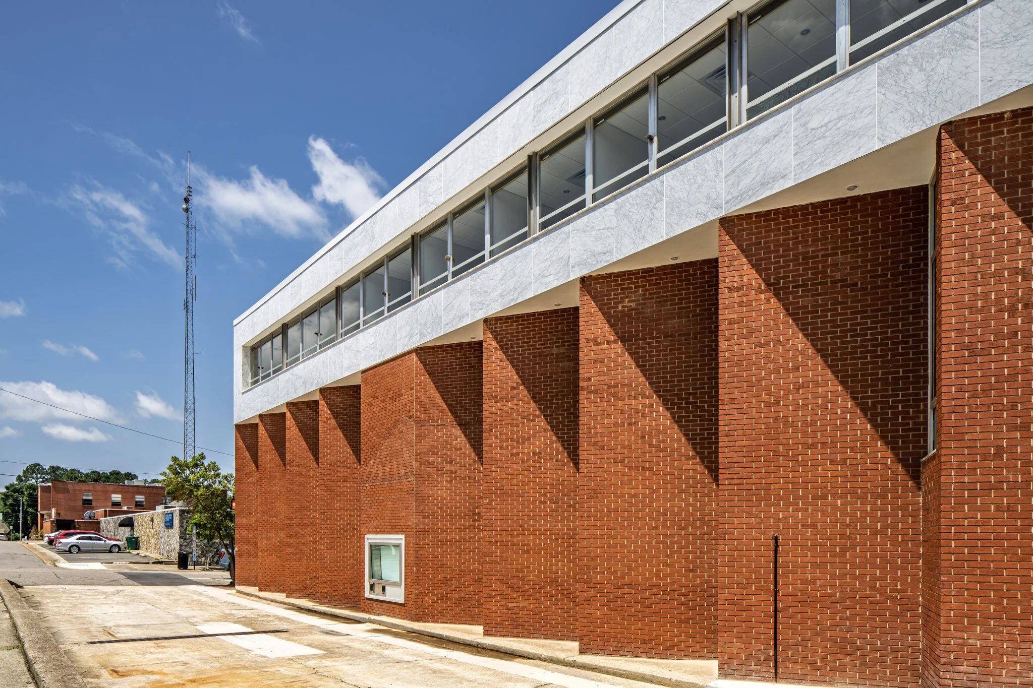 17-130 N Steele Street - Exterior 06 Final.jpg