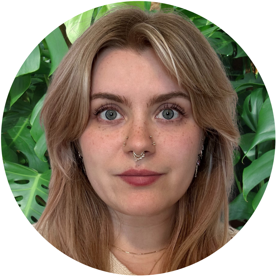 Siri Headshot.PNG