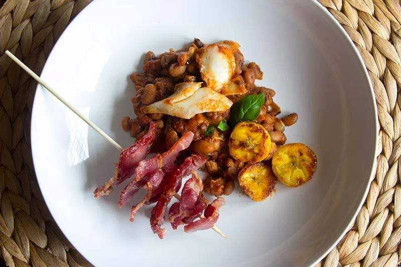 Black-eye bean stew with smoked fish and bacon... and plantain, of course!