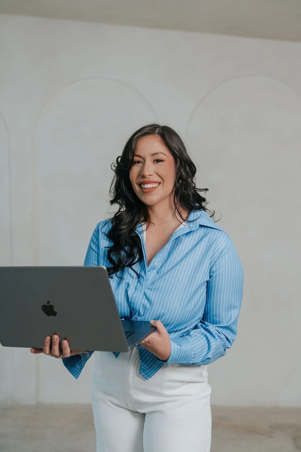 Doubting Yourself Is the Easiest Thing You'll Do as an Entrepreneur. Here's what I share with my clients. 