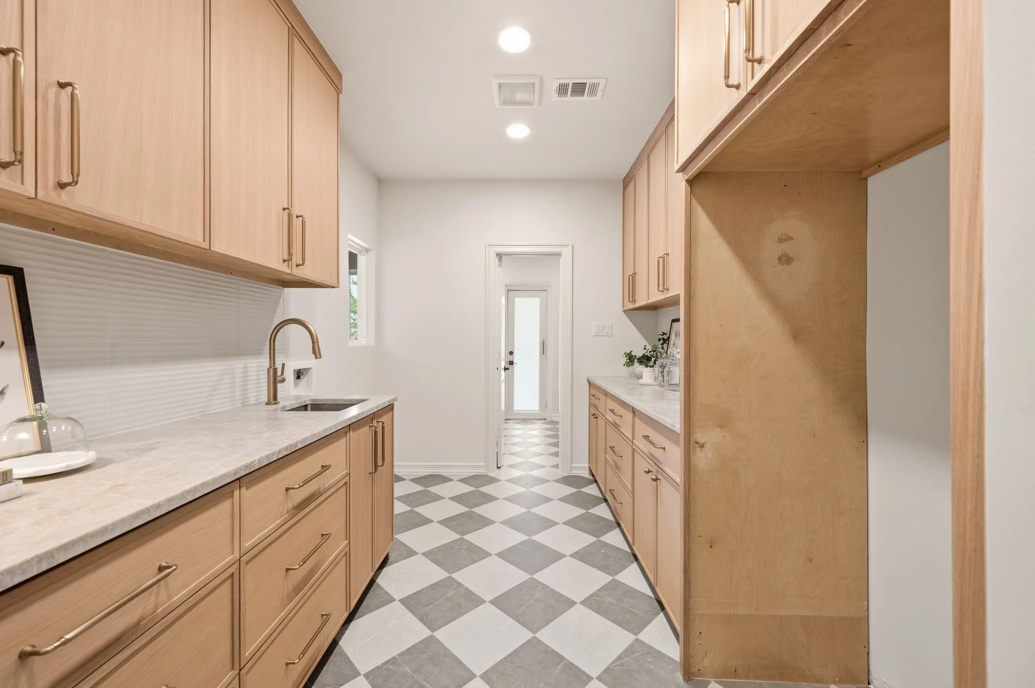 1920 Pearson Crossing-47.jpg