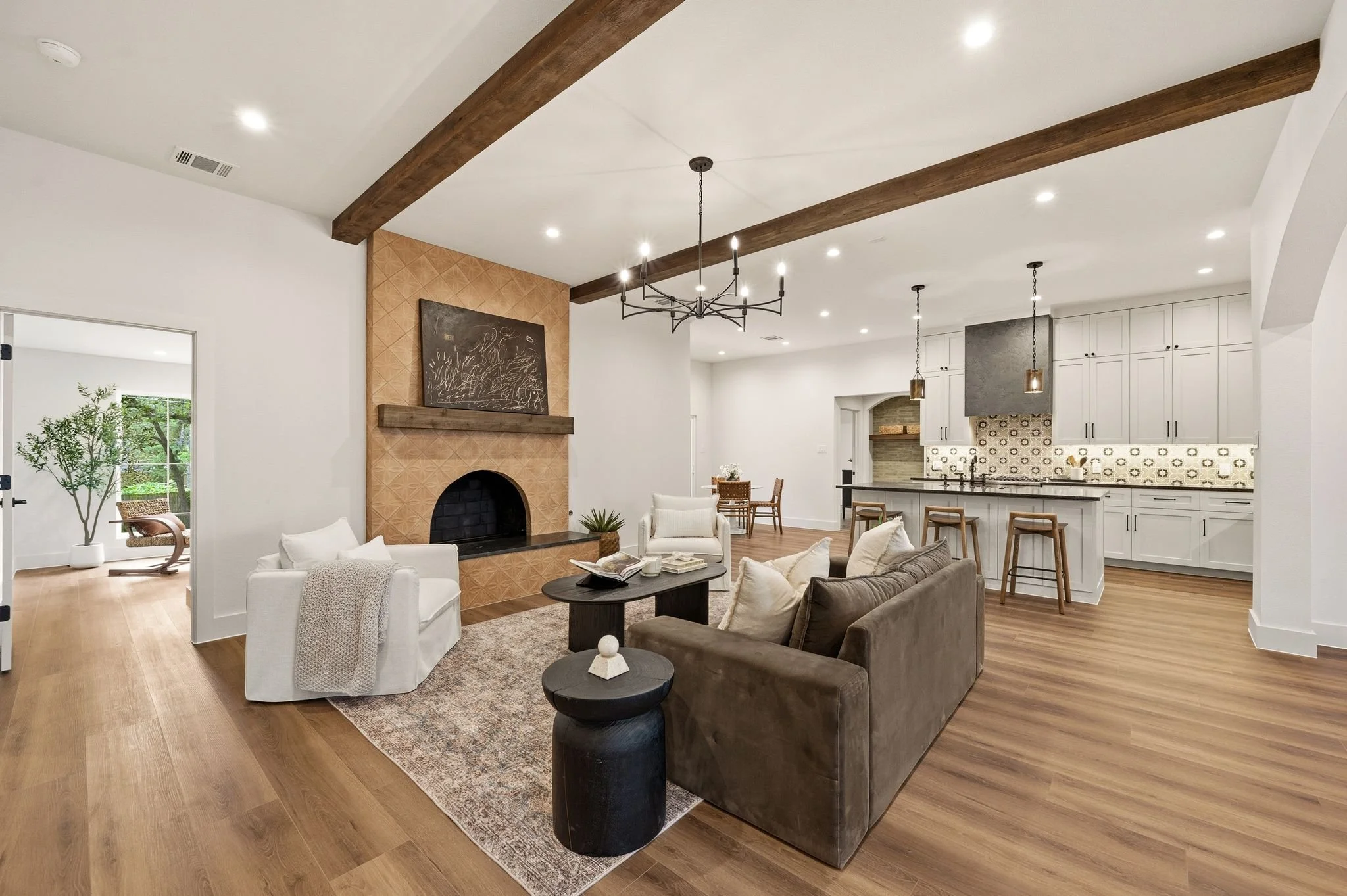 621 Overland-15.jpg