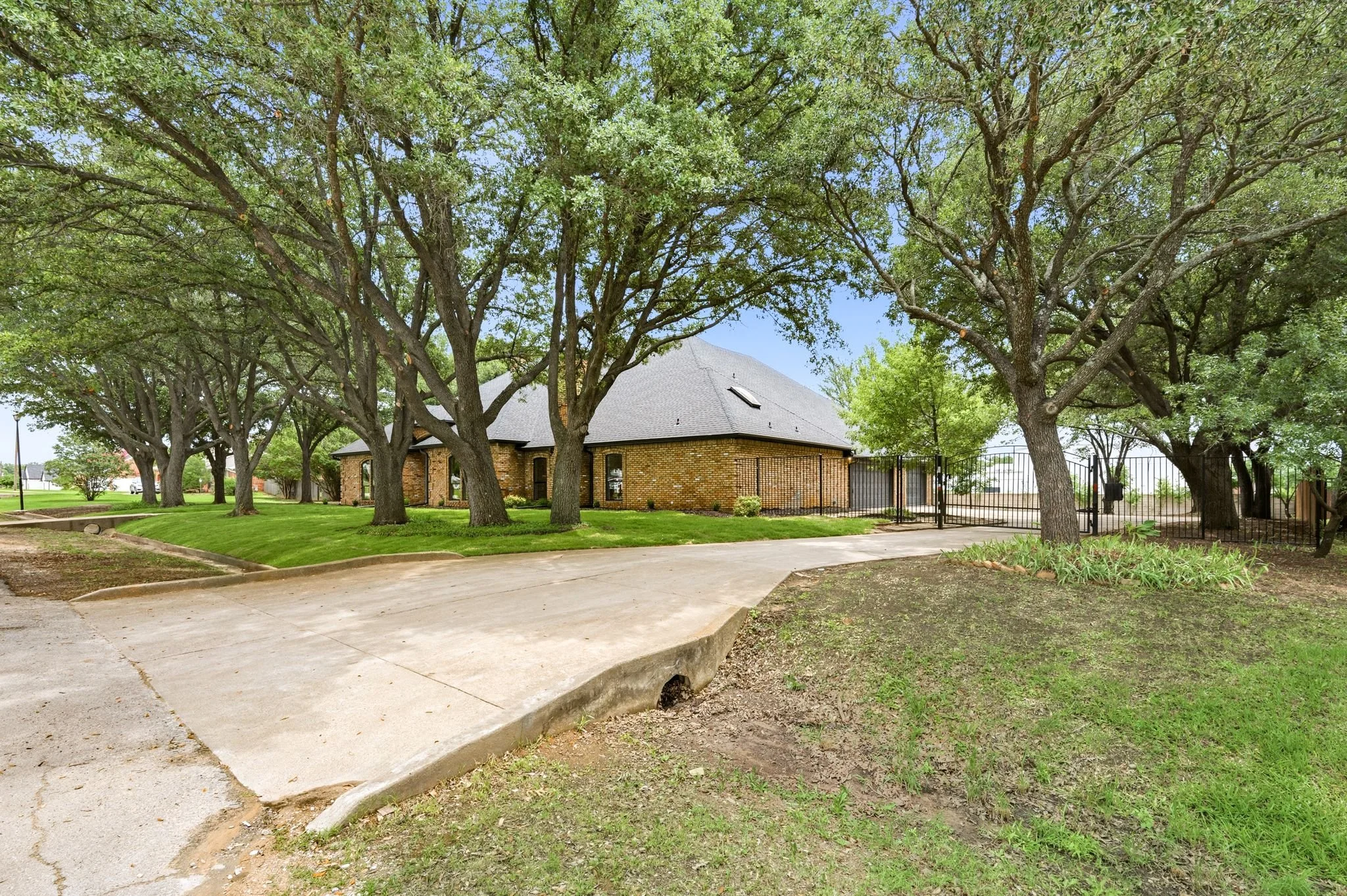 1920 Pearson Crossing-6.jpg
