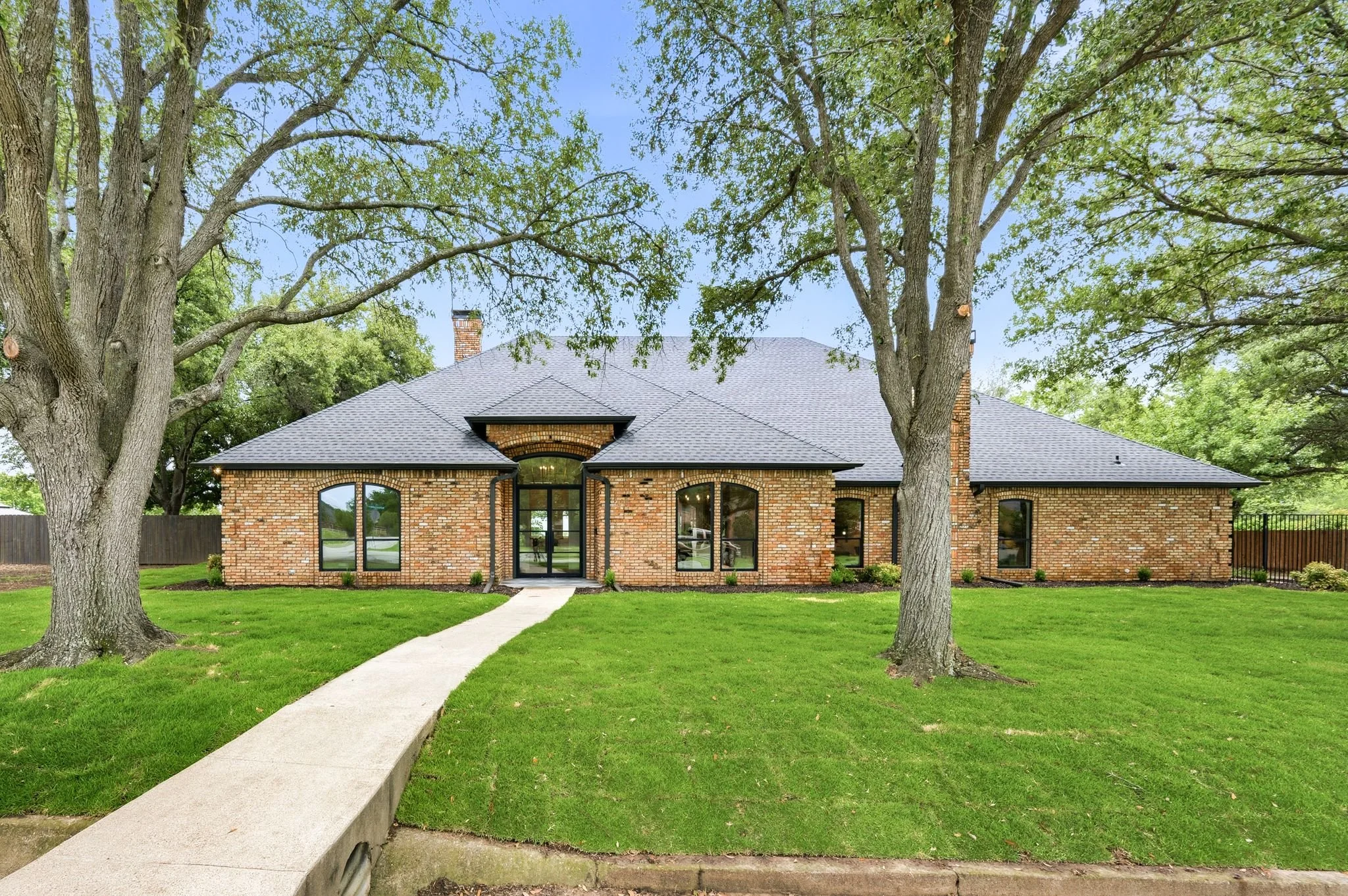 1920 Pearson Crossing-8.jpg