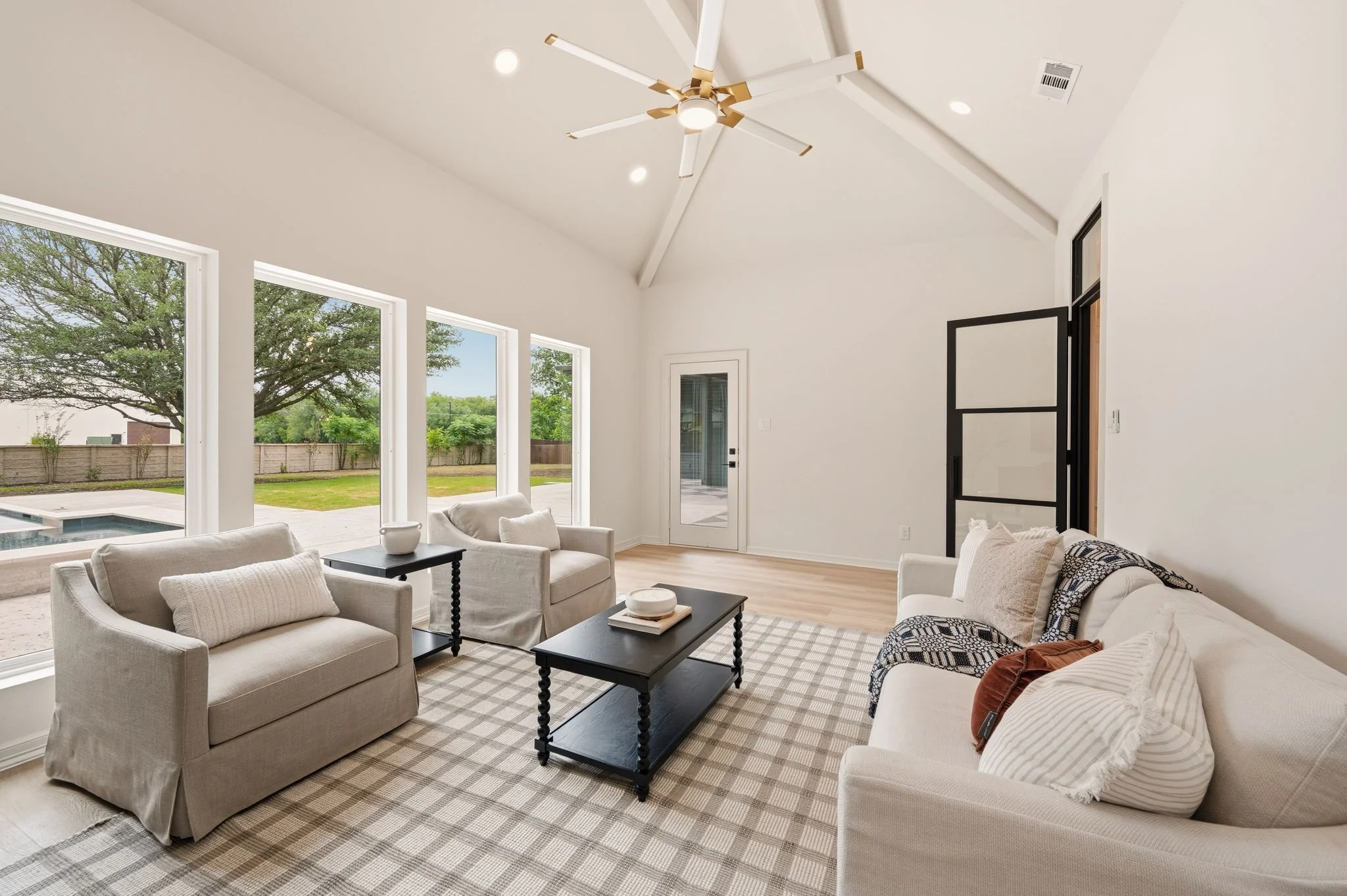 1920 Pearson Crossing-38.jpg