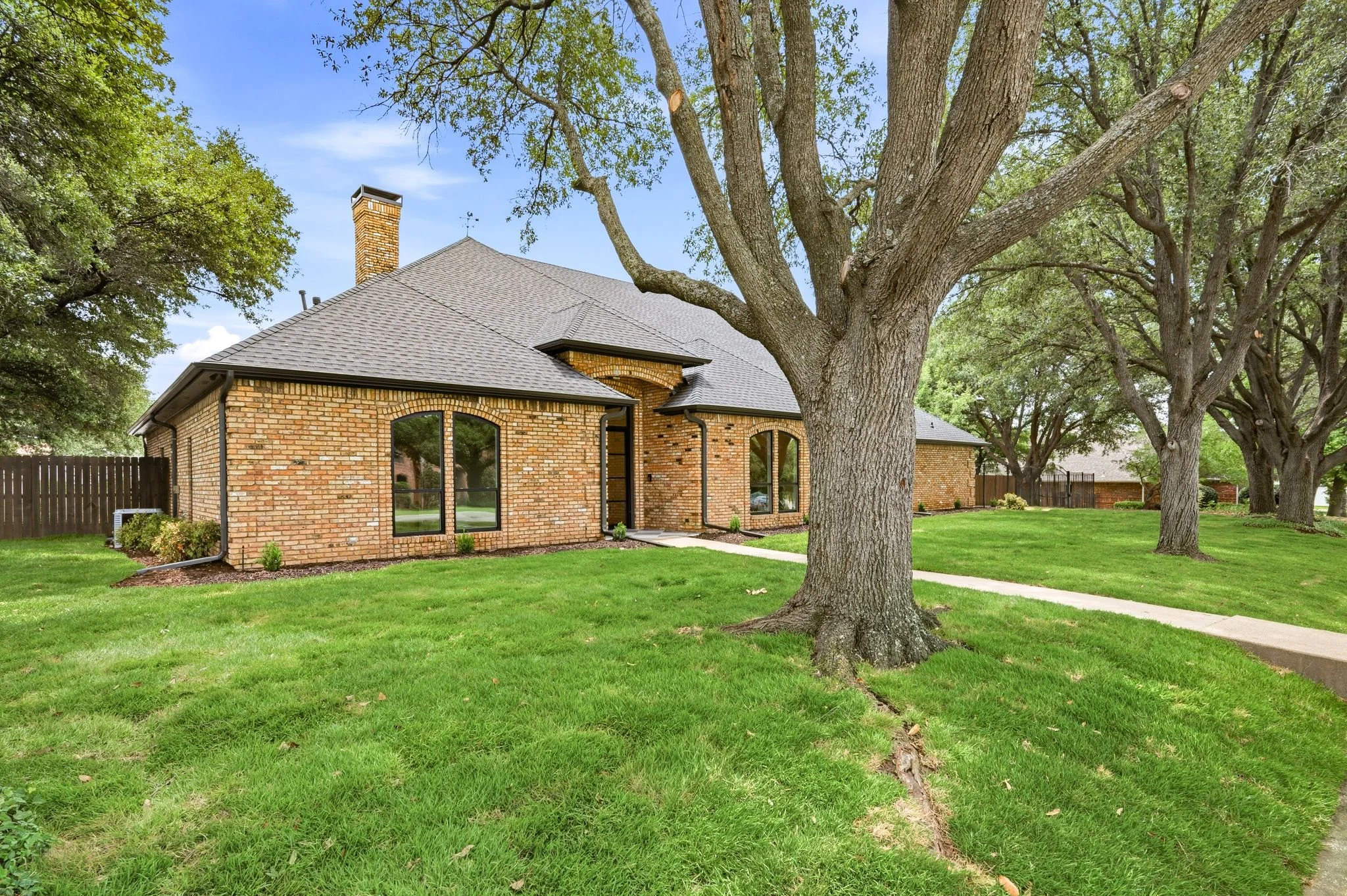 1920 Pearson Crossing-9.jpg