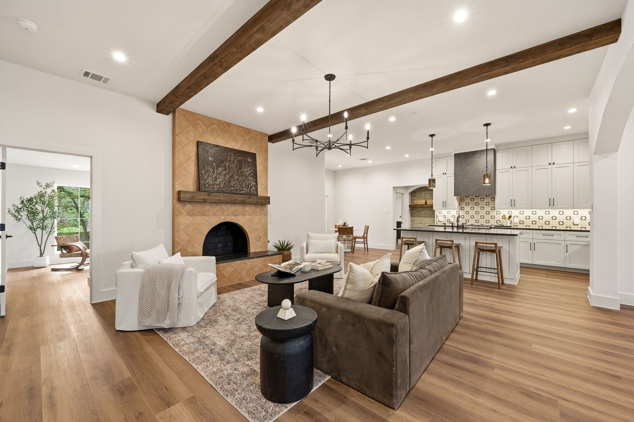 621 Overland-15.jpg