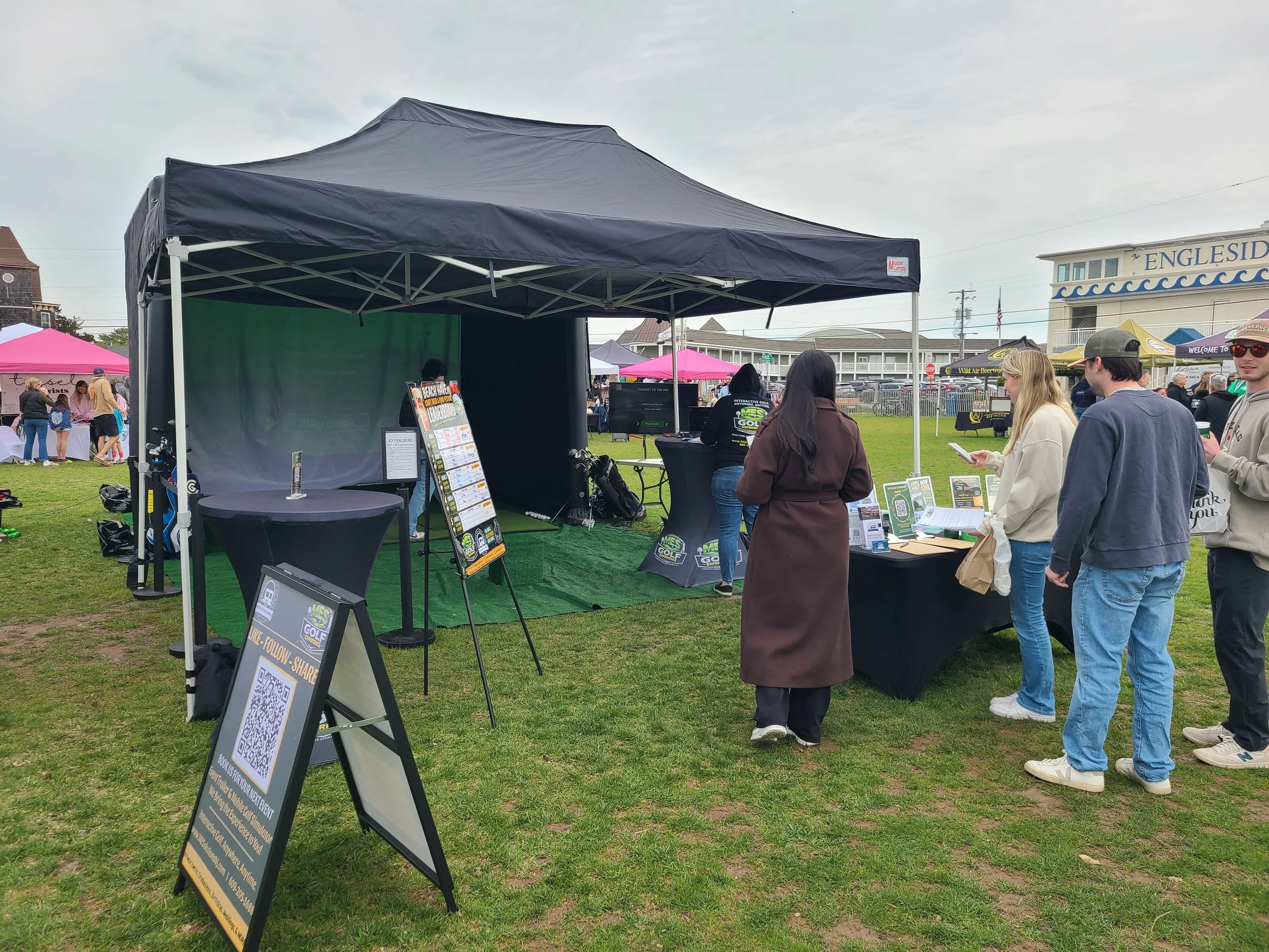 Mobile Golf Simulator Set-up for a Festival Event