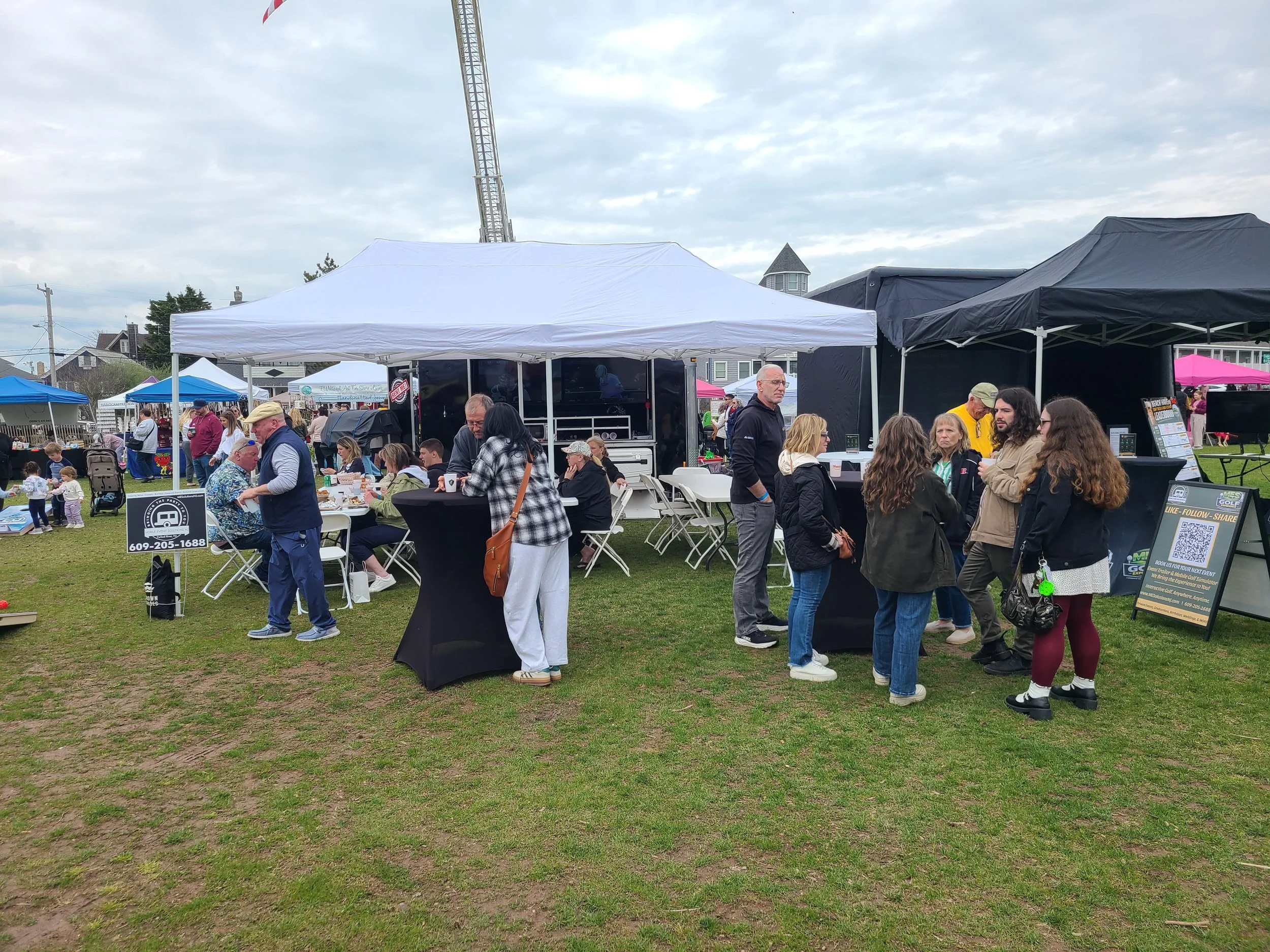 Mobile Golf Simulator Set-up for a Festival Event