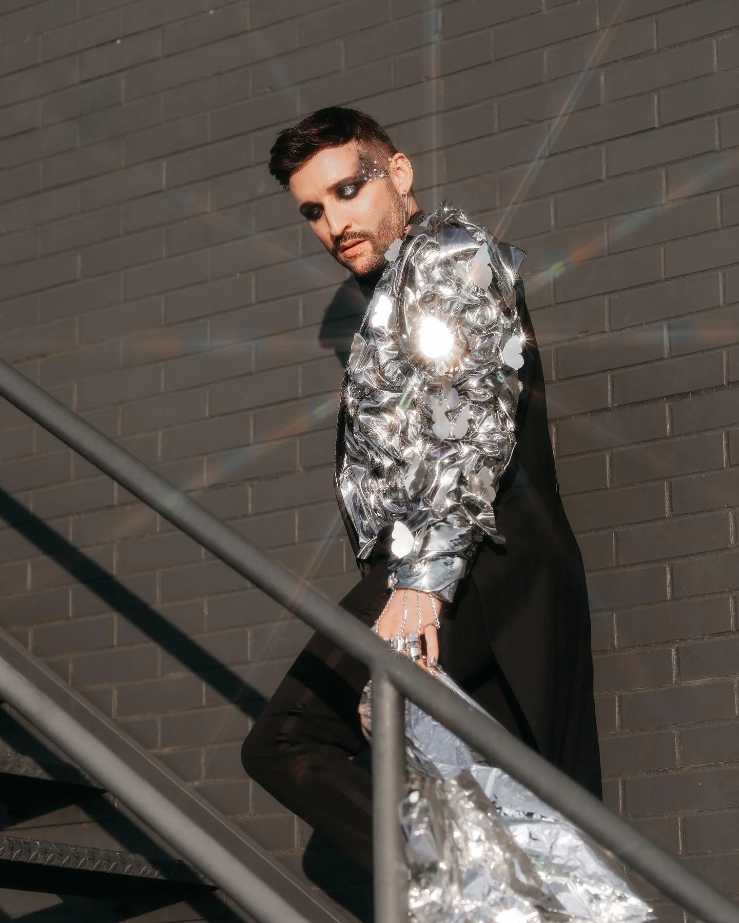 Casey Yoshida. Hunter Underground 2022.

📷 : @marleerobinsonphotography 
Makeup: @gabriellabordomakeup 
Wardrobe Design: @hvnhowell 

@oneshothairawards @behindthechair_com #btcbigshot2023_avantgardeshot
#btcbigshot2023_stylingshot
#btconeshot2023_c