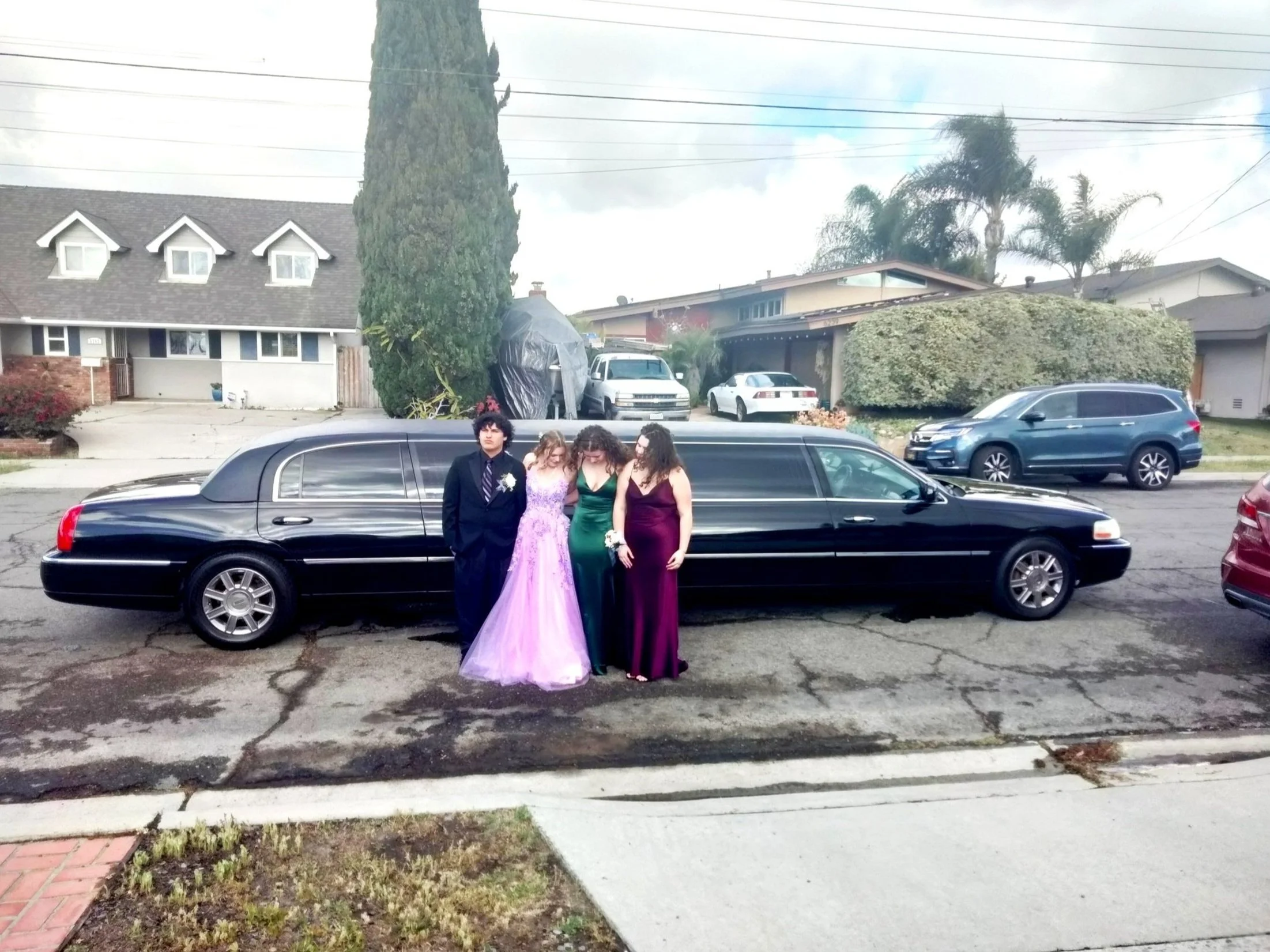 prom in rental limo car service in San diego.jpg